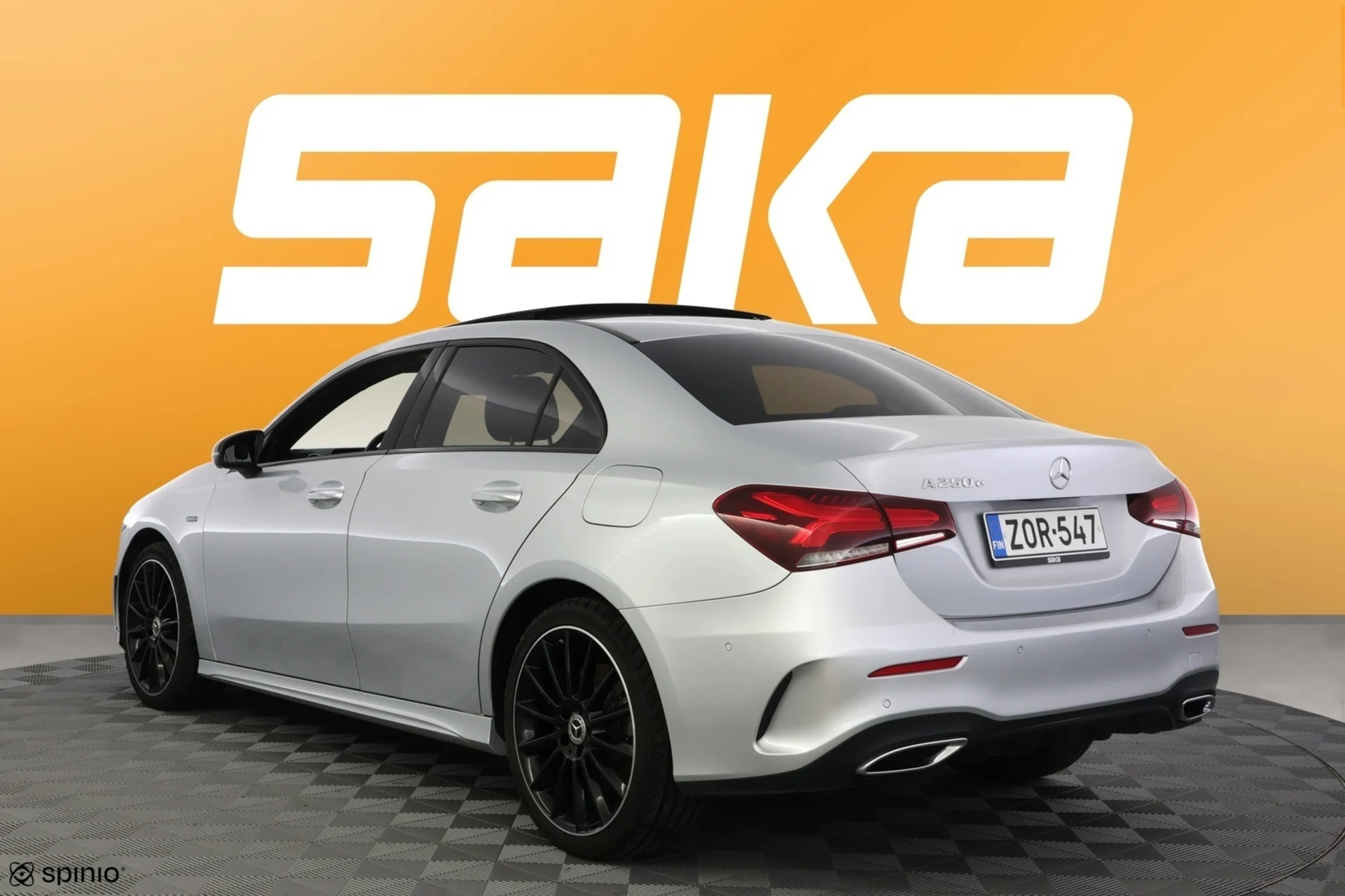 Car Image - 6OCb2r1HhRXv9CccbG1yZc