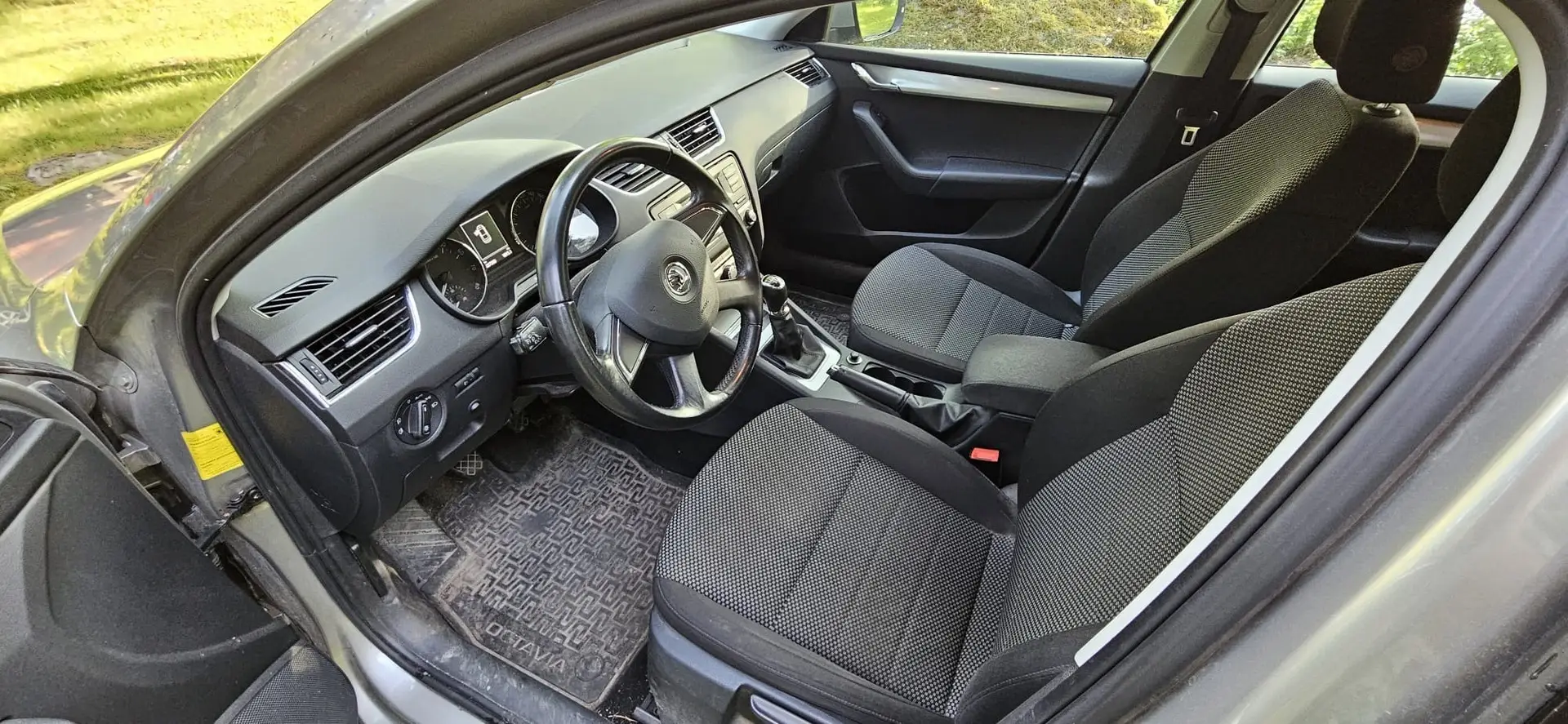 Car Image - 6yMxWjX03Laa2pMuPRhQwv