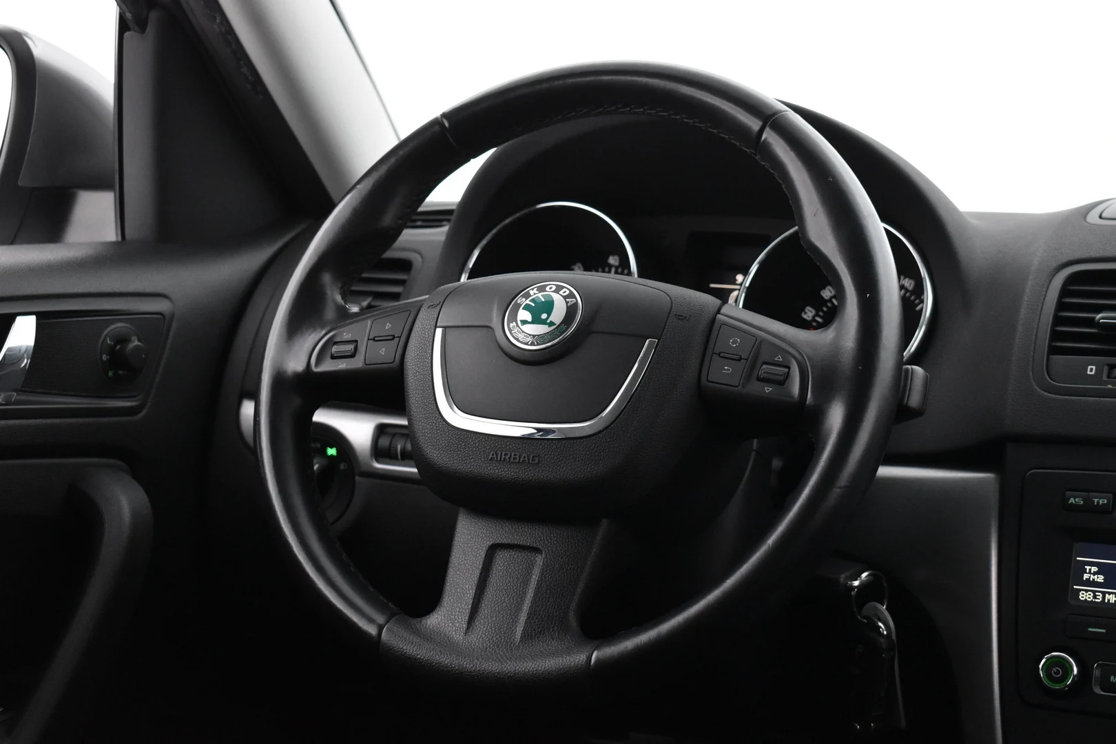 Car Image - 4R3h9hmYzpzQktl6YzLNZ7