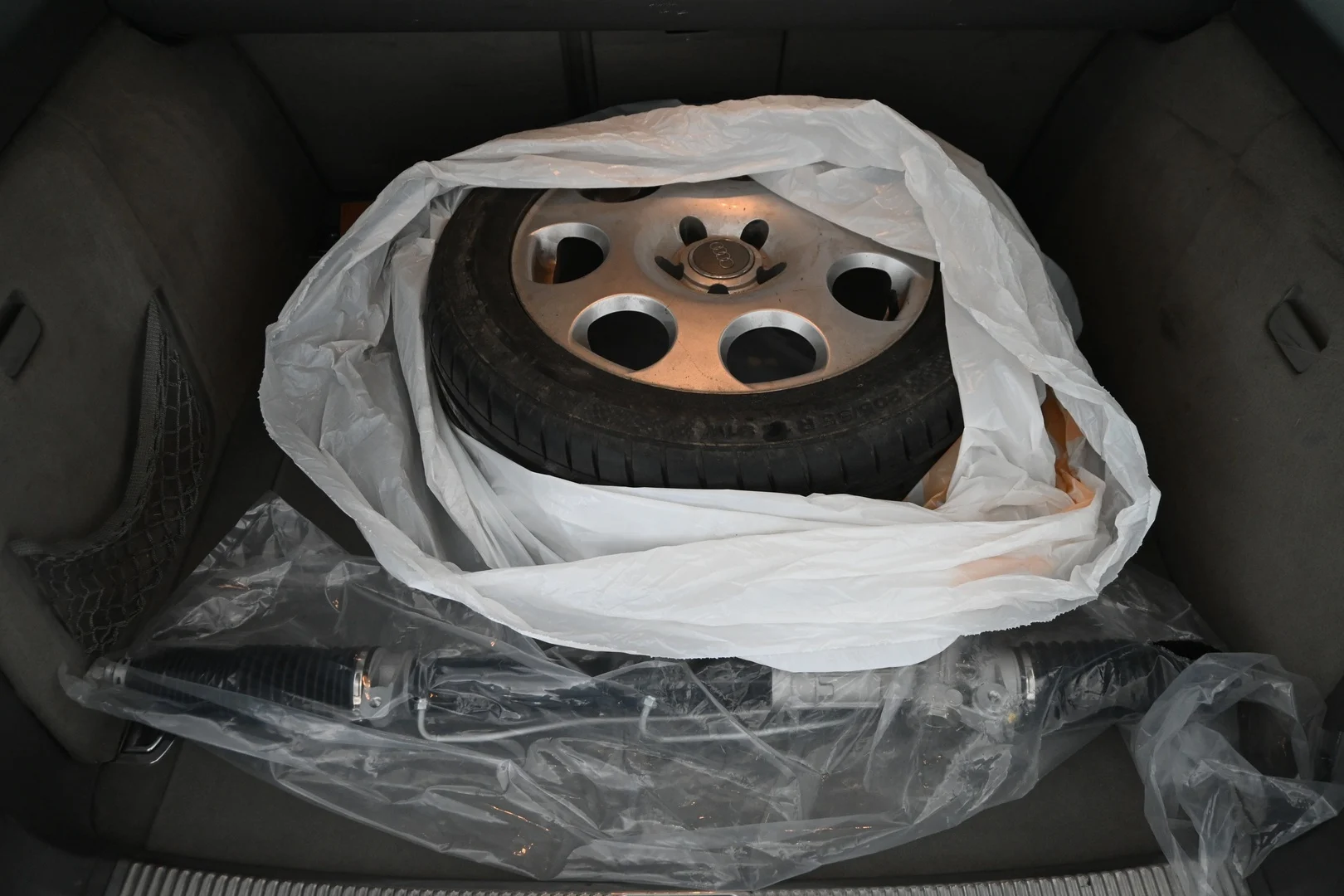 Car Image - 63vyIpfGKLKyzKUb1Umx9k
