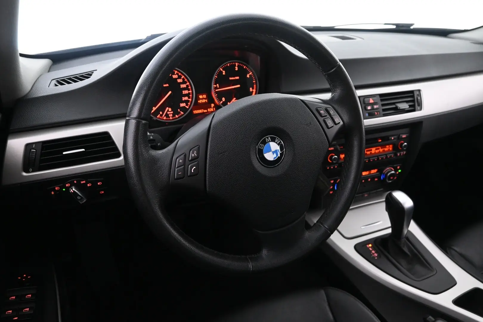 Car Image - 0DFxCGJT9LxvFWG4Mf5LY