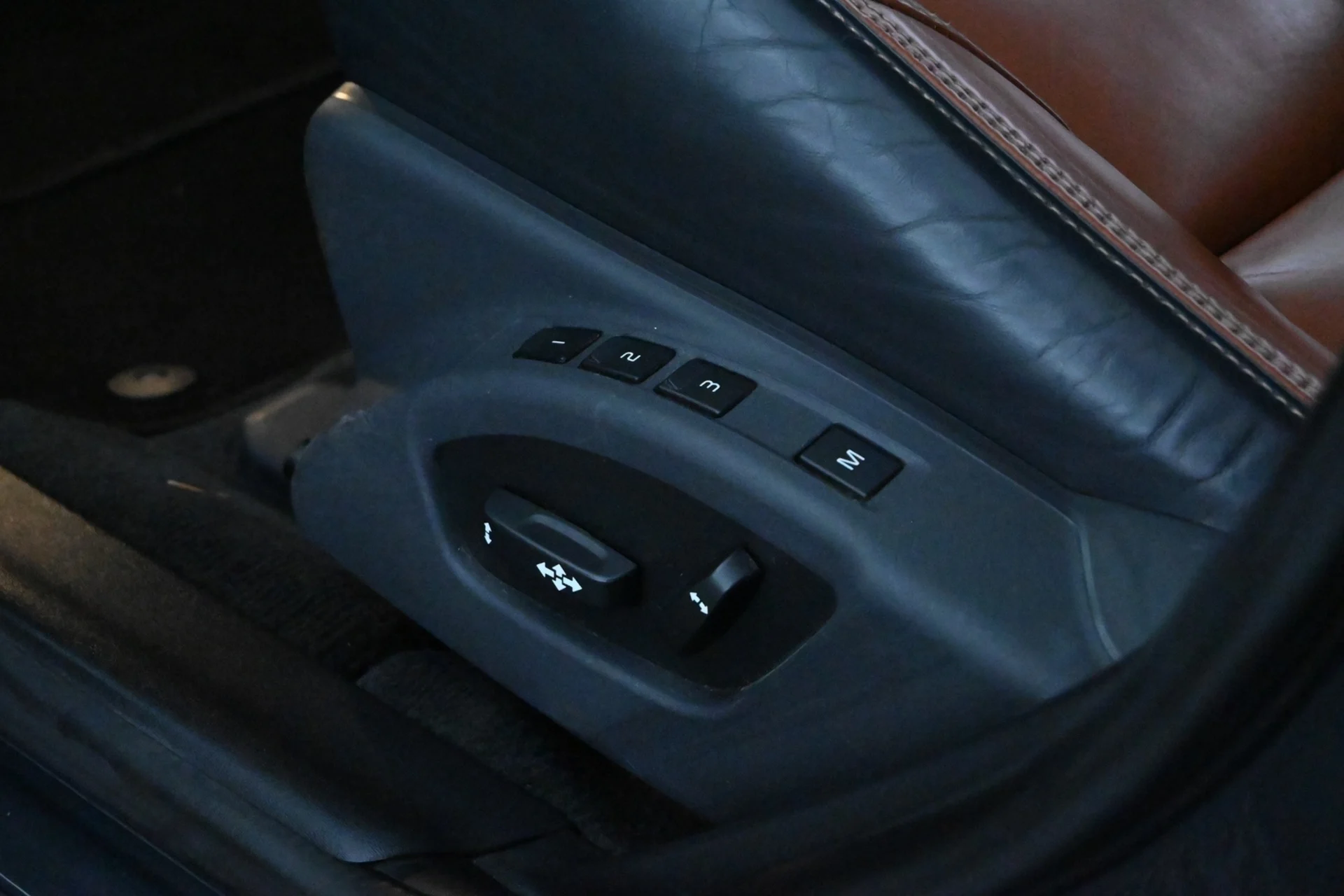 Car Image - 7kUqyjqTyb84DoSuEWRCna