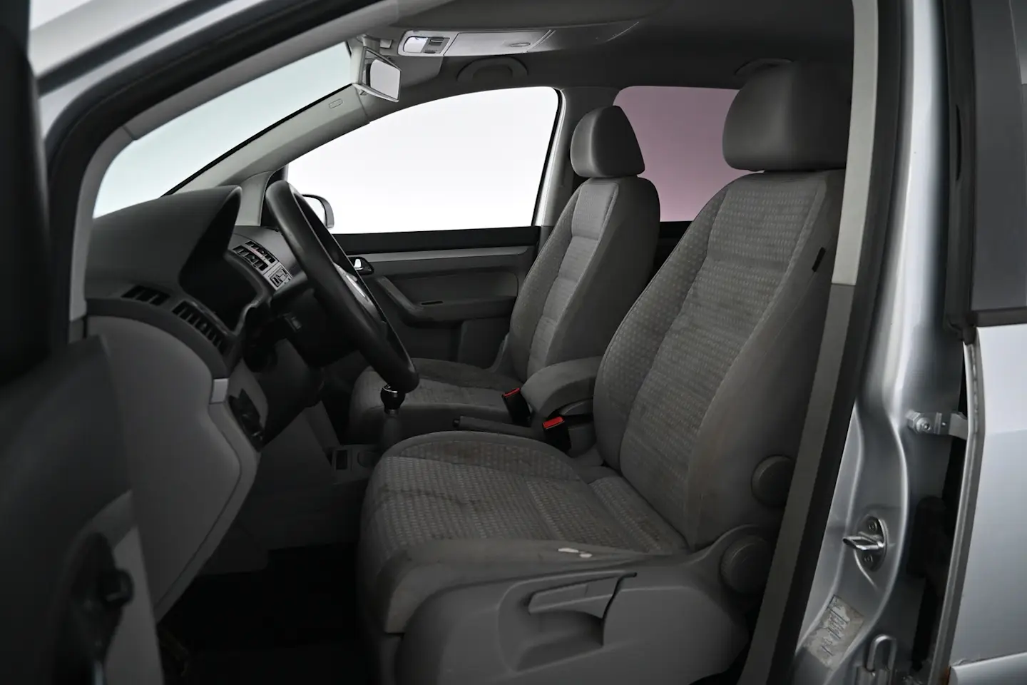 Car Image - 24NmHhuesj7T4FpWhgPRqR