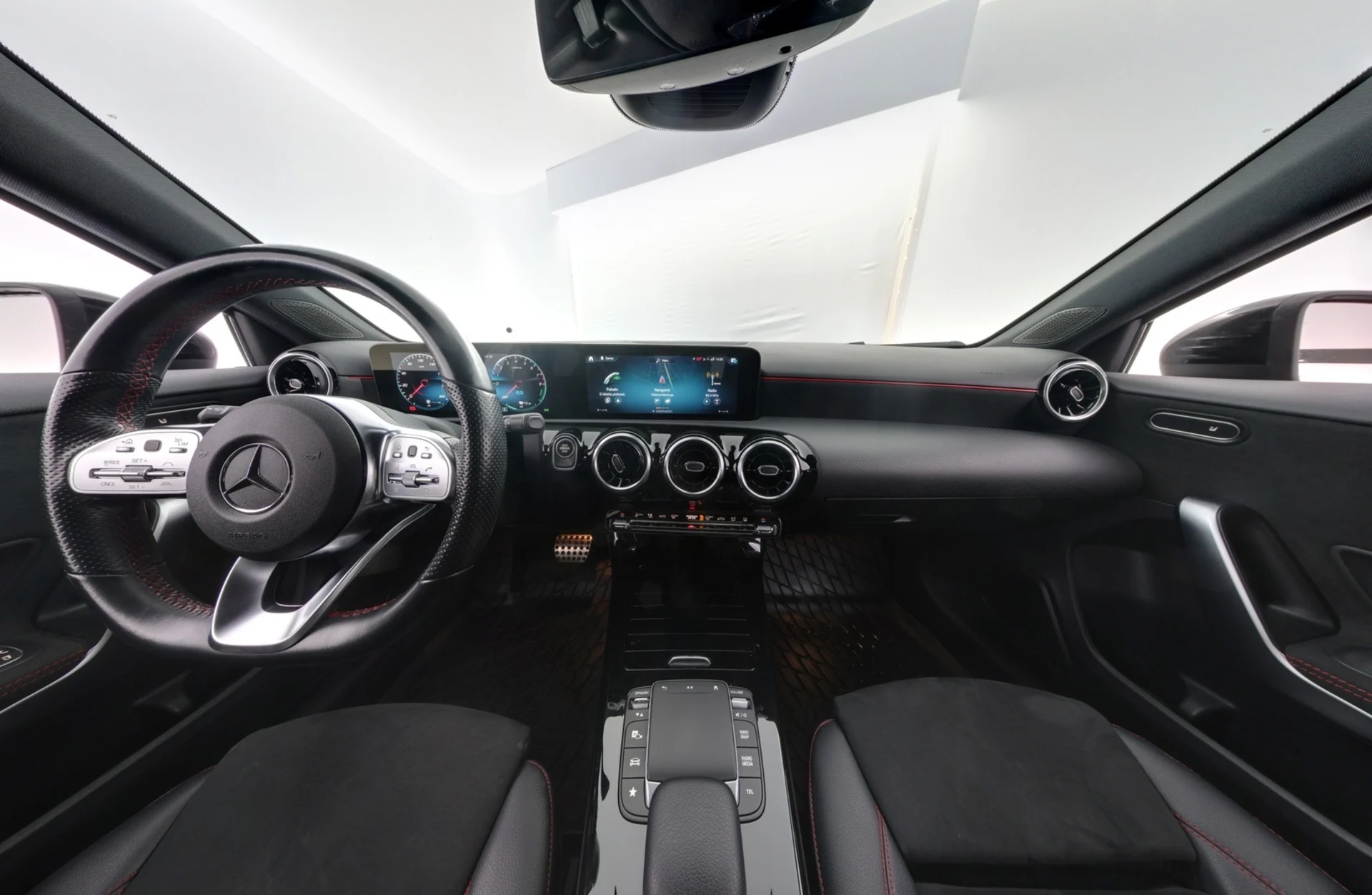 Car Image - 61SkymPmBvwSH0E4nBixhU