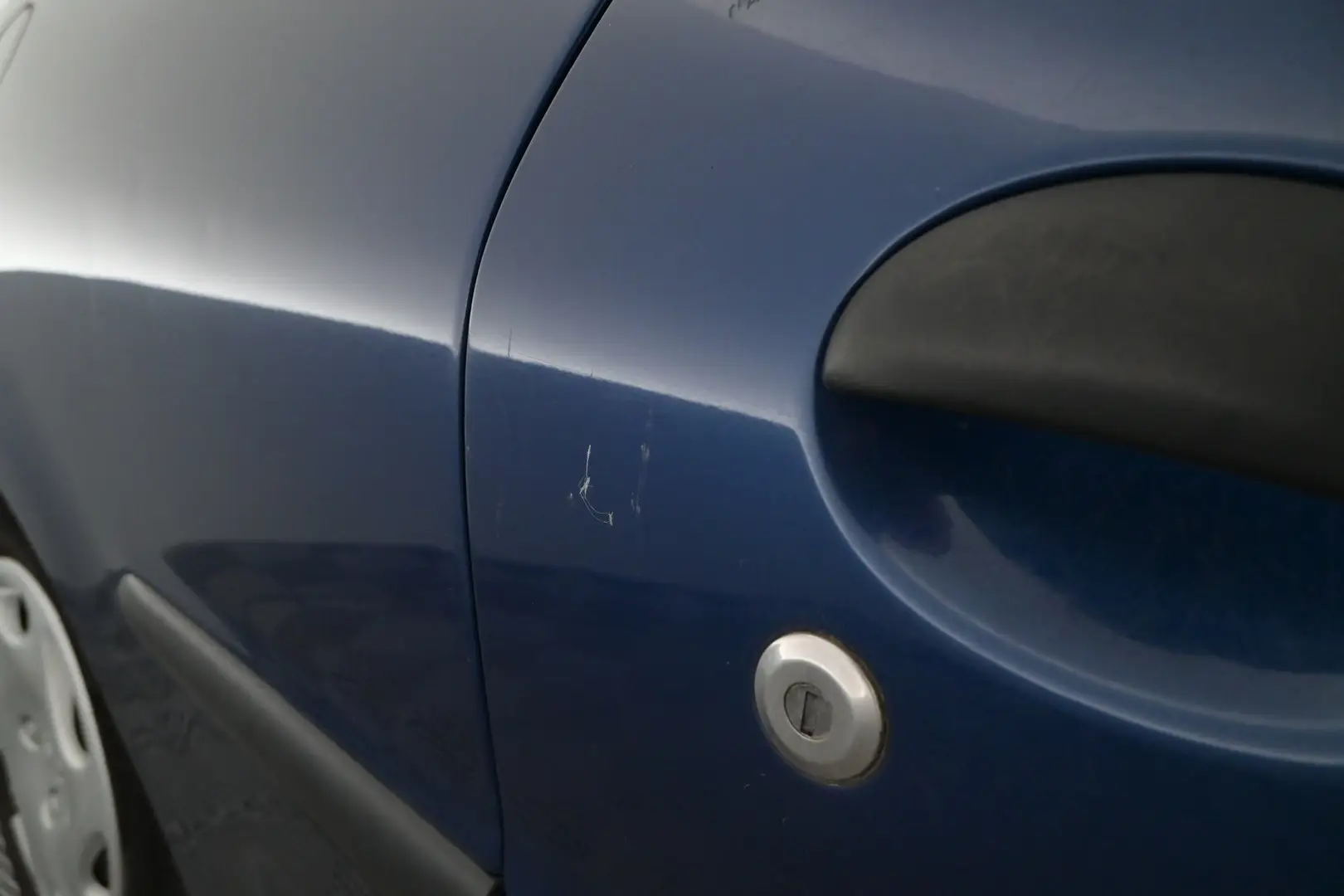 Car Image - yrDOatg1eYospqfY0FkOf
