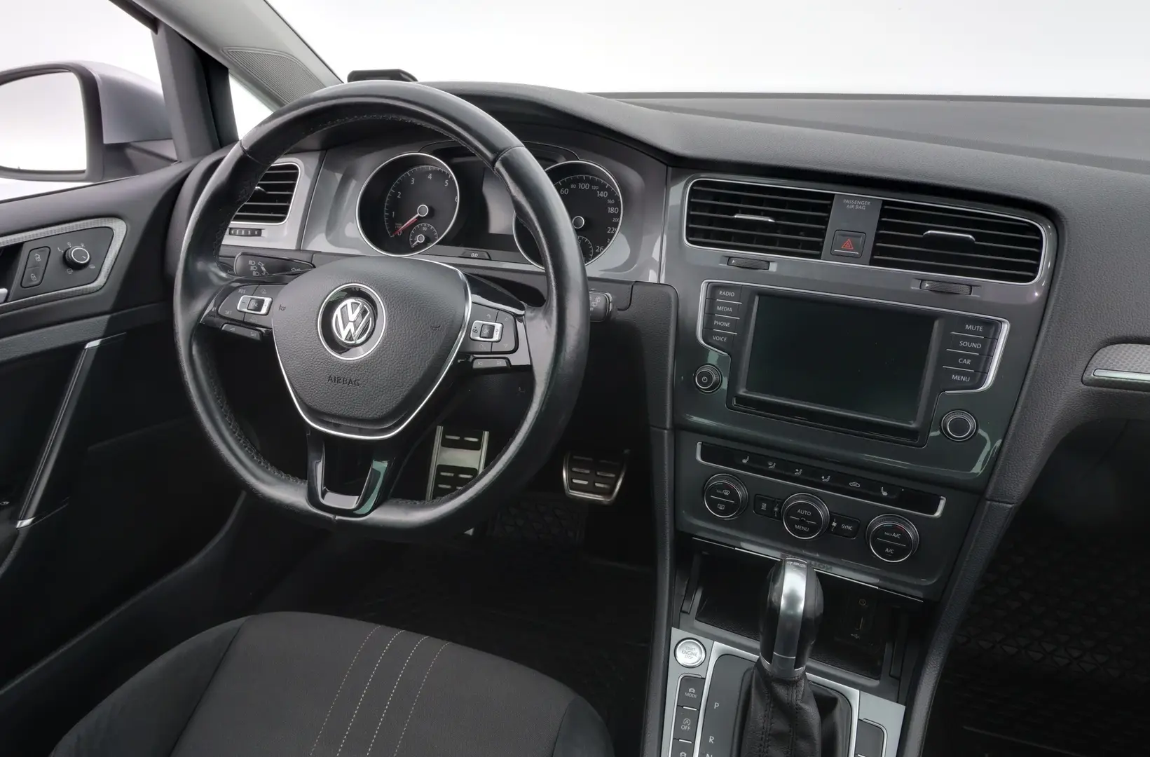 Car Image - 1qEvcjKuEgS4gkEwTjCNqj