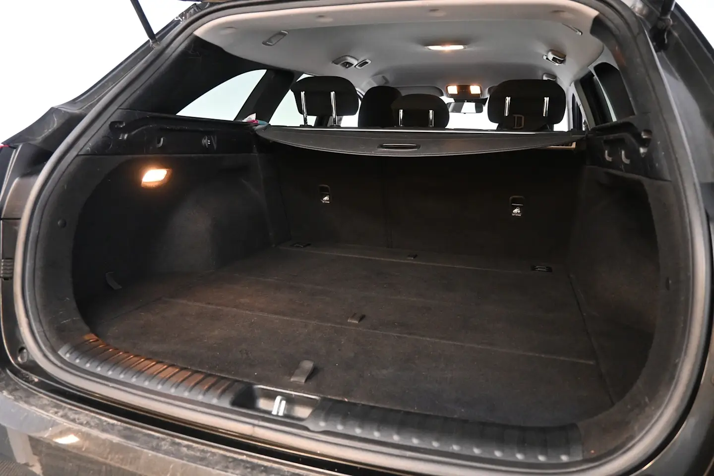 Car Image - 4dTVr2cbJpVi4IwUalf8cX