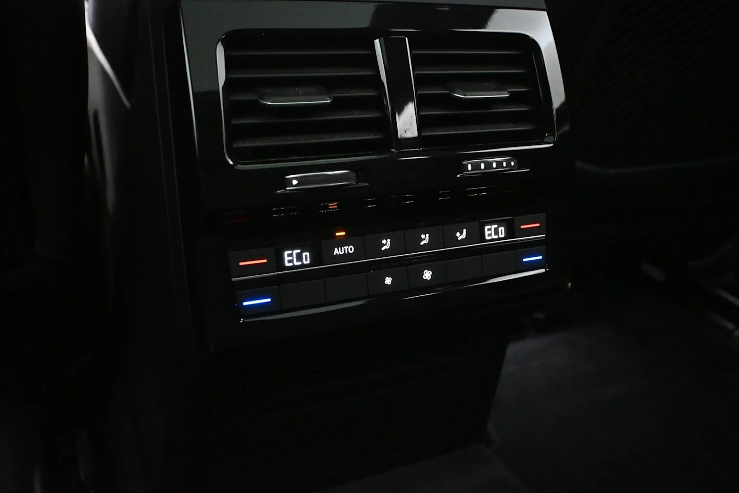 Car Image - xIbrs6Aqvi6sP9Q4q5UVr