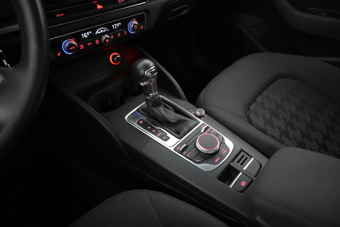 Car Image - 4J98frj5T2w5biM2U8tHGp