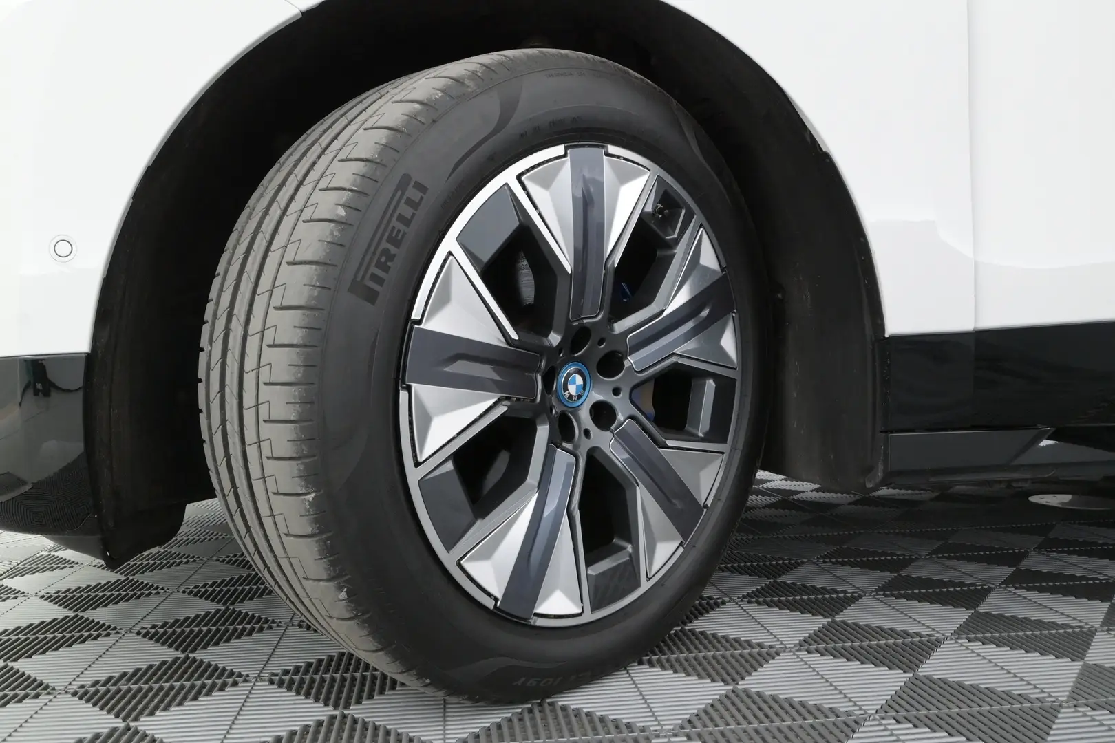 Car Image - 3z4kraPAMUMdFH9uow2ODB