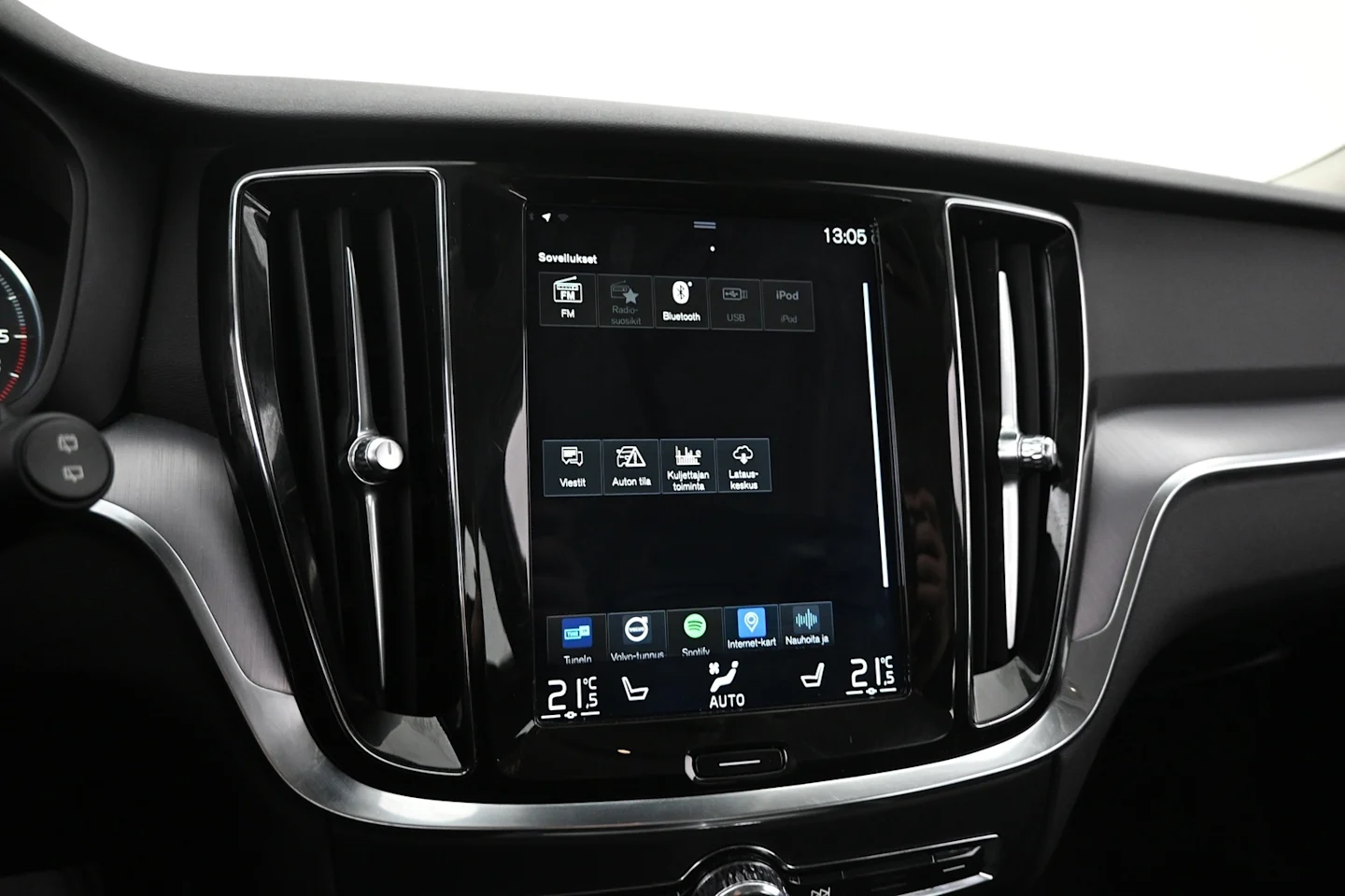 Car Image - 3UXY5NHxQBB8qnZgdzFb1w