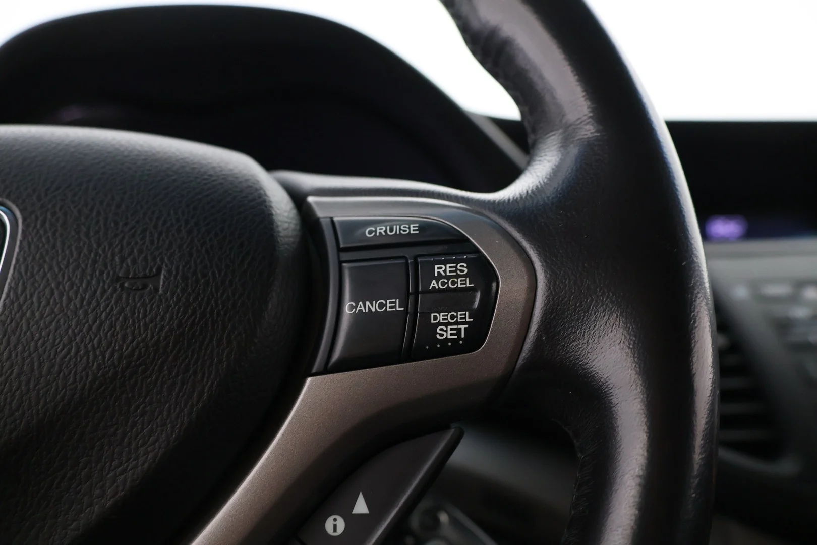 Car Image - 4fqBwTdvK1UcLSPNLM0s63