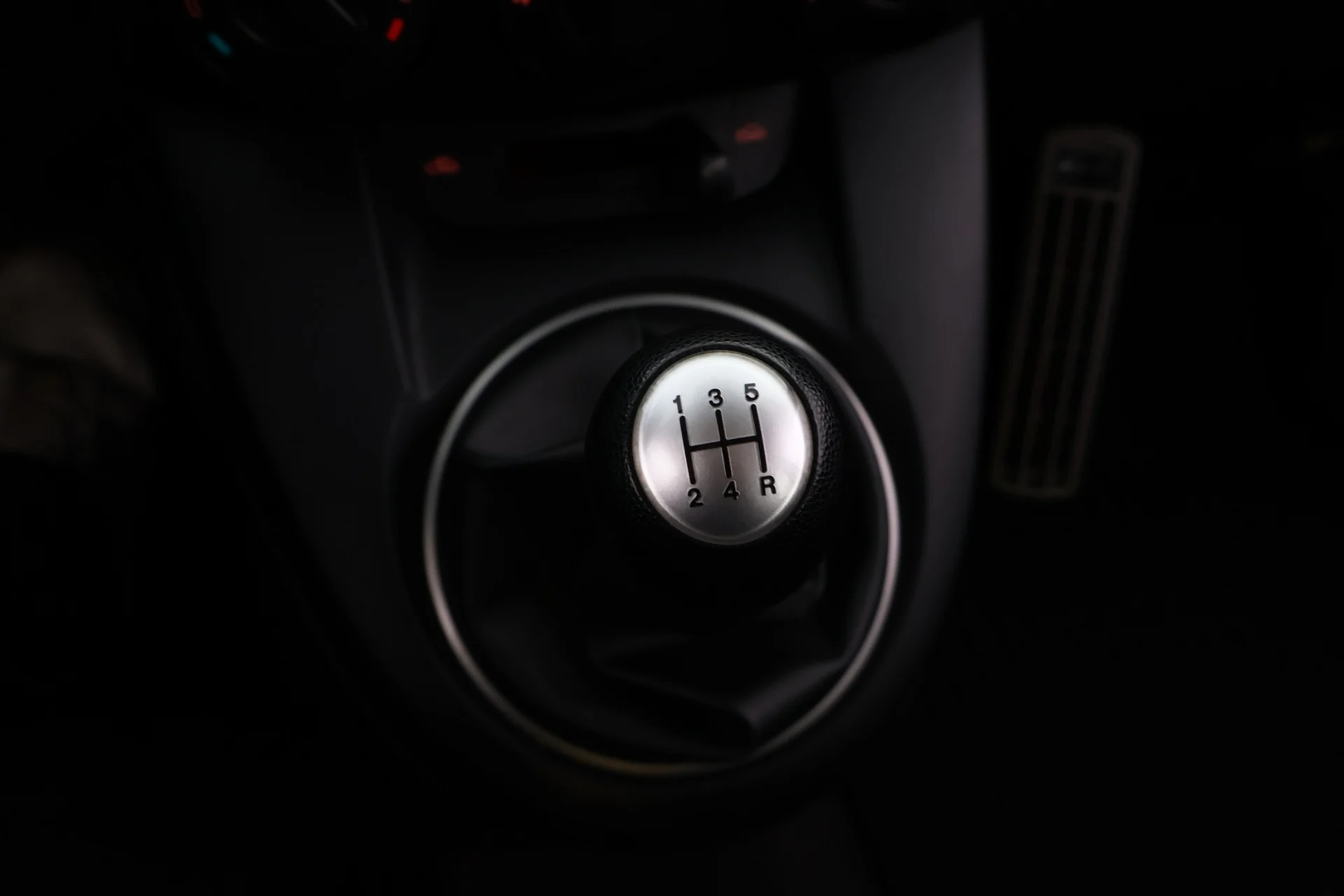 Car Image - 7EVpKj1yZwUN1eYrNr4uKQ