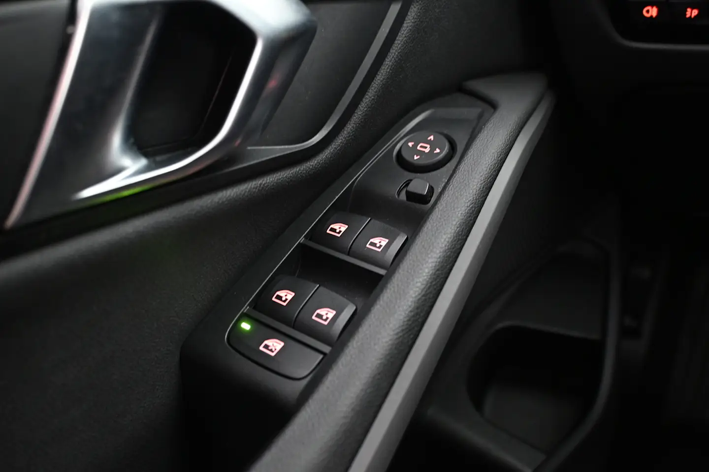 Car Image - oicI0oxzlmAR0Cd6Df4PG