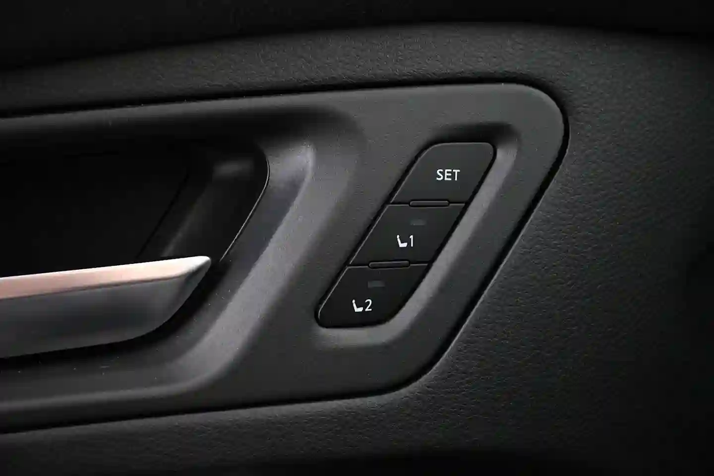 Car Image - 7bqWYPHWEIvtf5RTE0PxXd