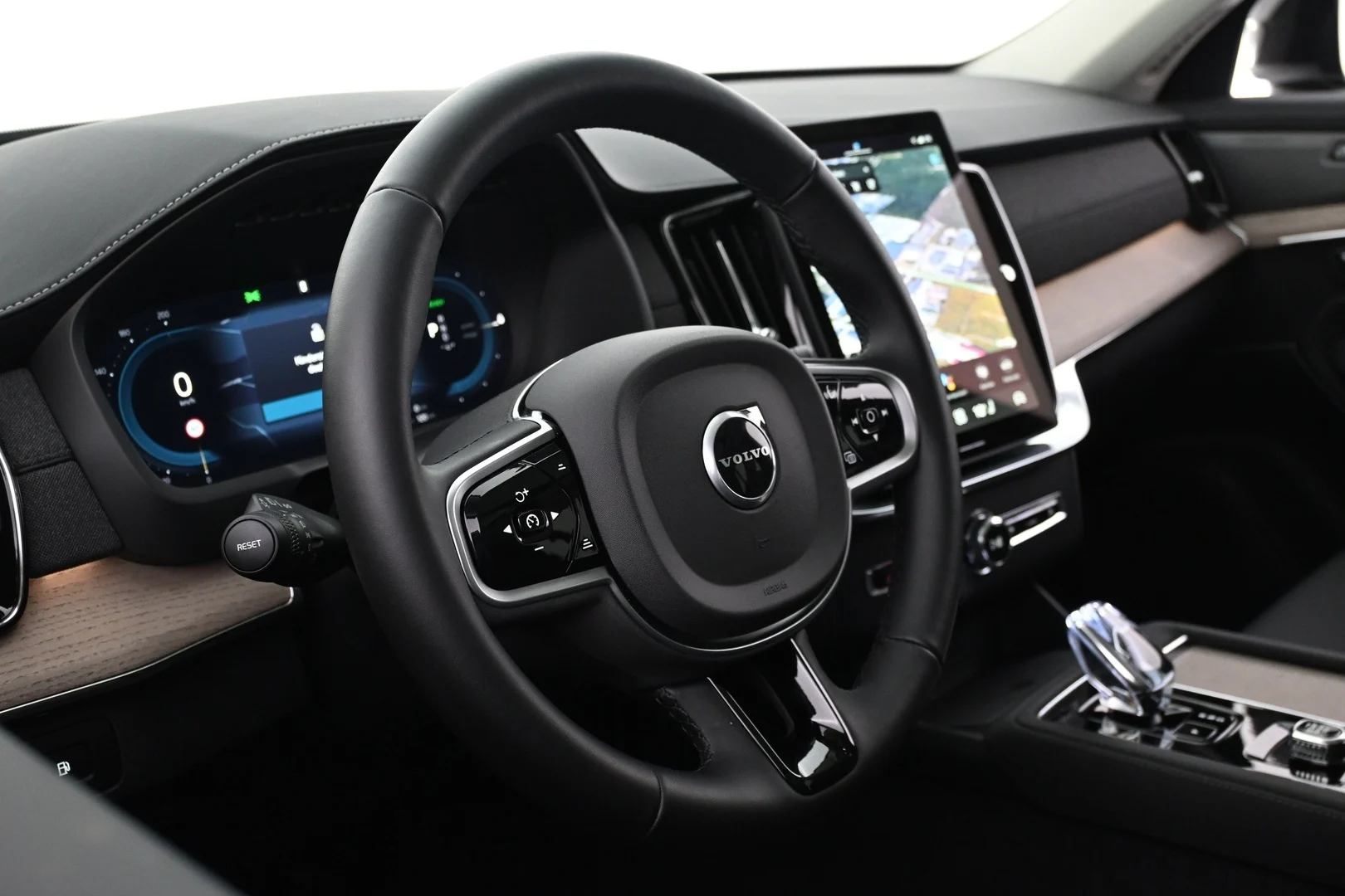 Car Image - 4qMos3p4gCX4cgaWfxib5e