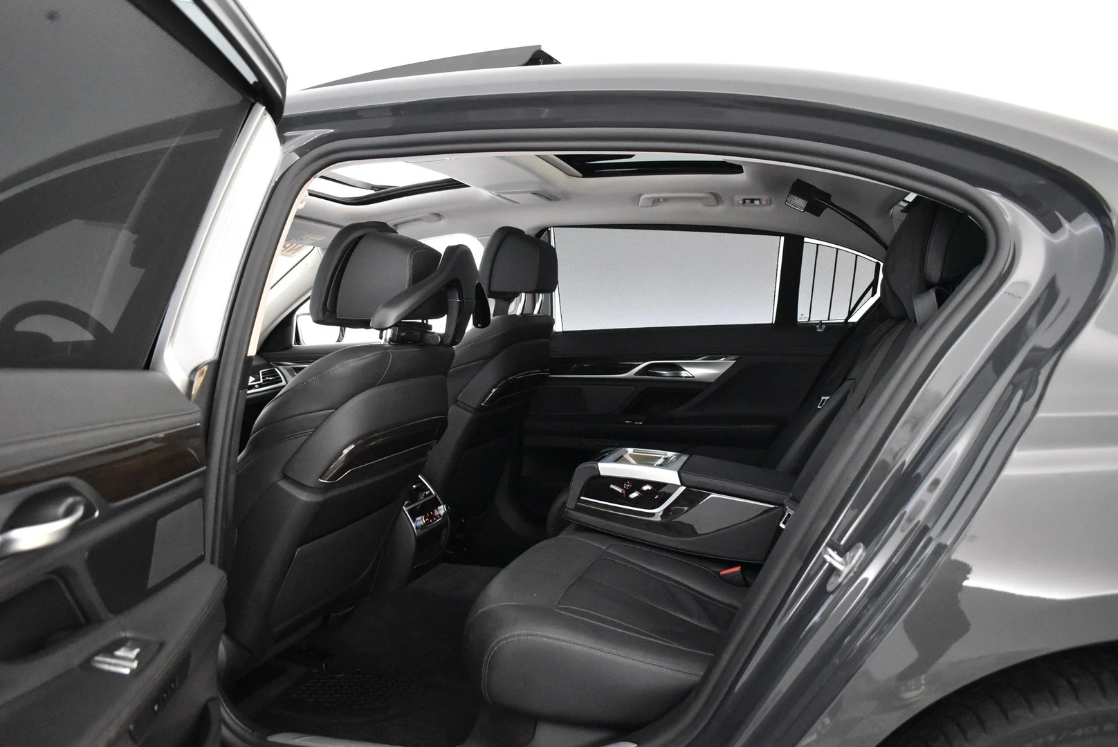 Car Image - 285O0COuXGPKRl0BpYxDOH