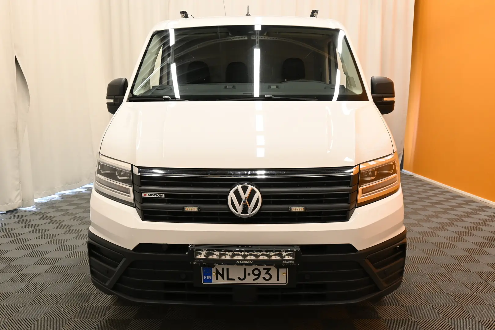 Car Image - 2mHVyWxotyuWy5bZ4BLs4a