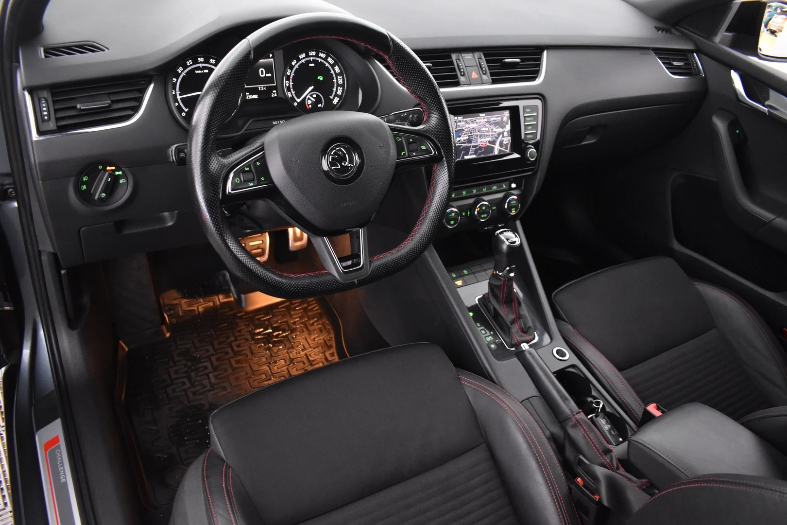 Car Image - Q1Jq1CgJvllS8f19PlcHT