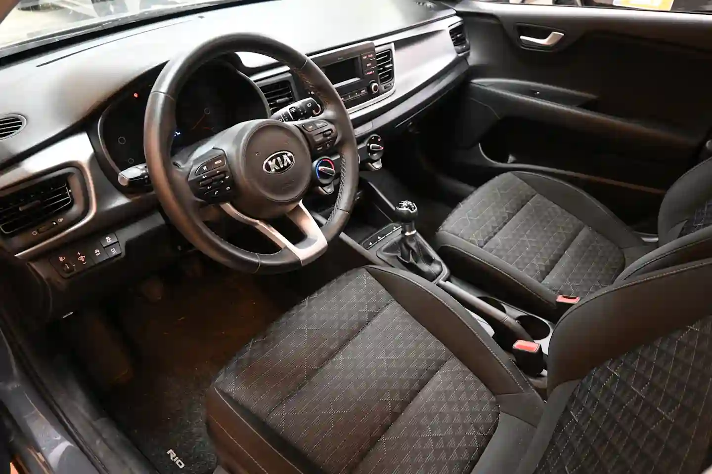Car Image - 5pWDAoPDxvIhA5g4MKcDPn