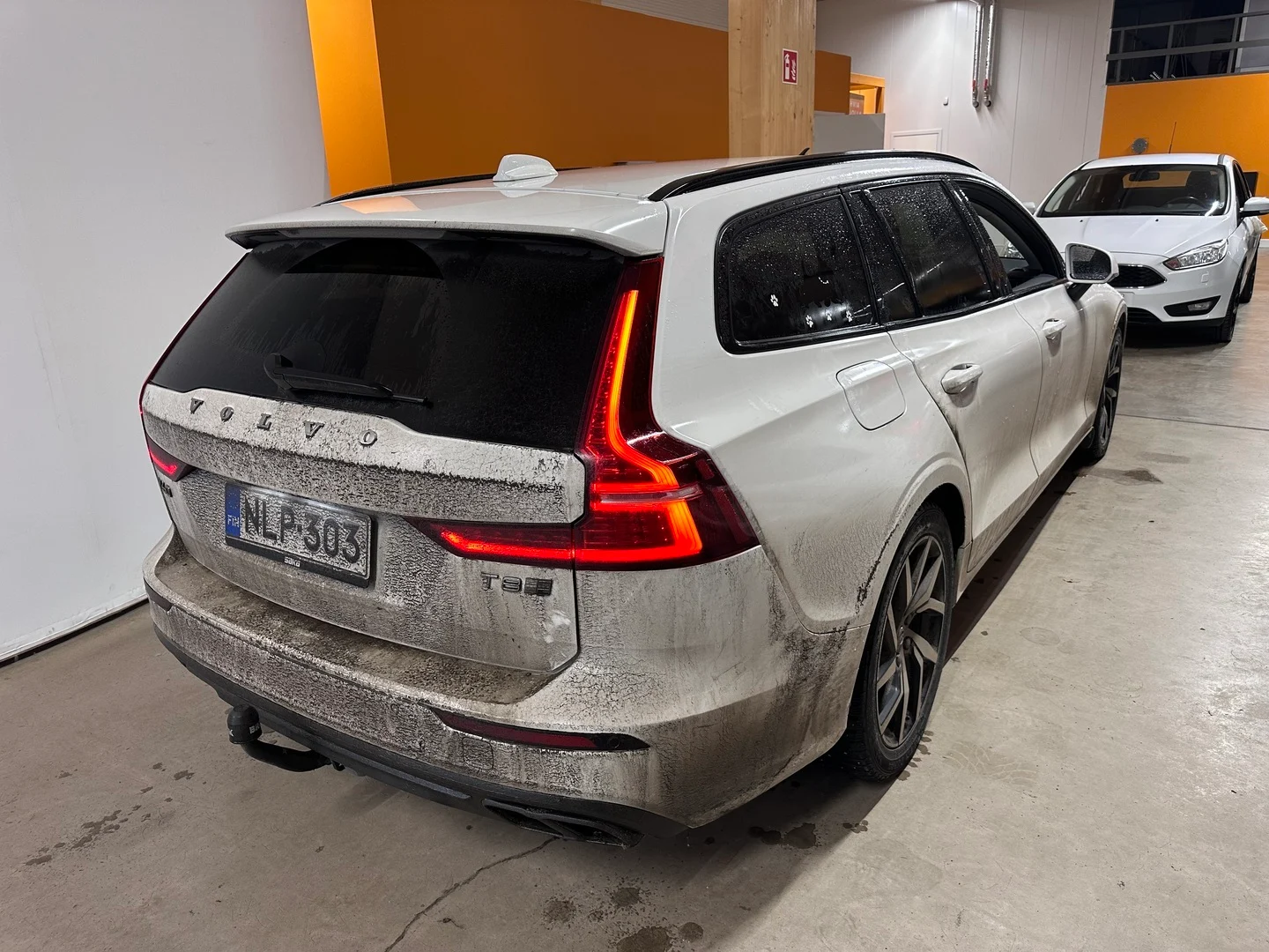 Car Image - 6TqTpqq635fMHqIwbUWPZd