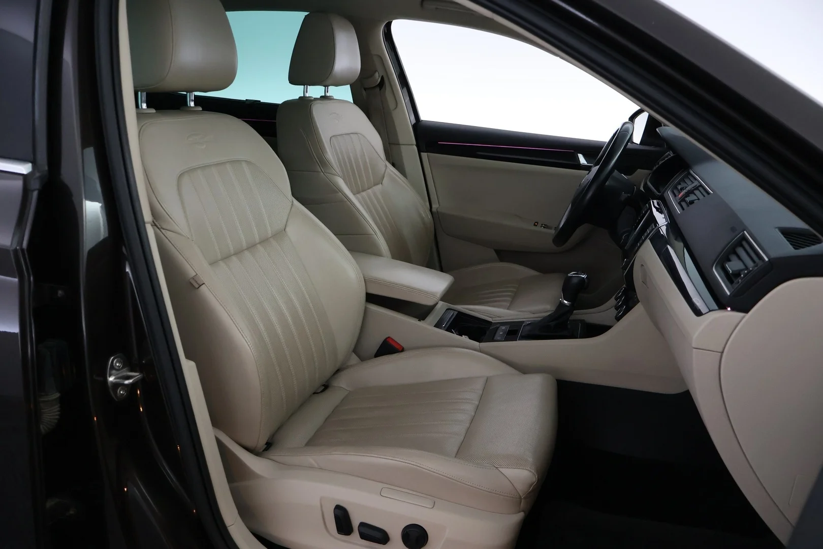 Car Image - 1l75ypJ2sTDjNmW8OpiQ5J