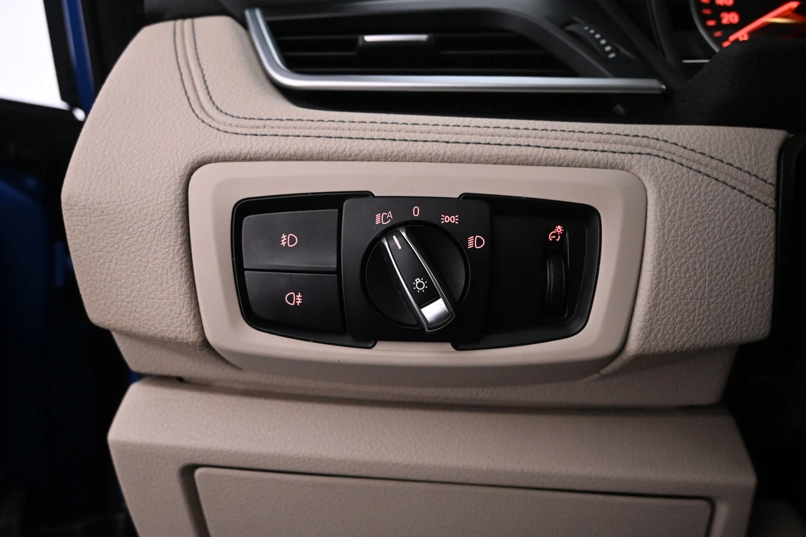 Car Image - 6yRCpd9iNMvvWCxgqn8SVe