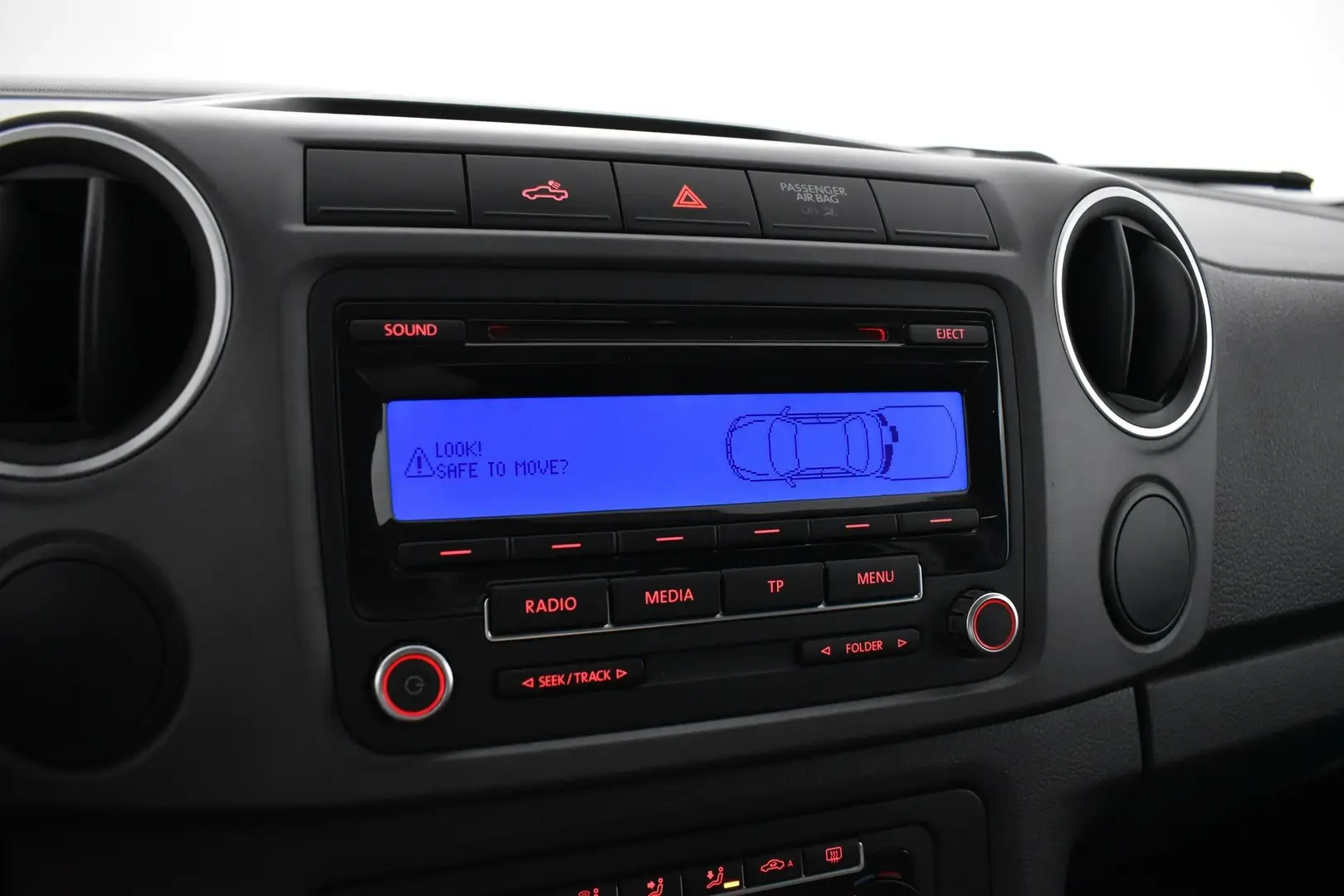 Car Image - 2AJQhQgKShh5RRzJ0l1aKI