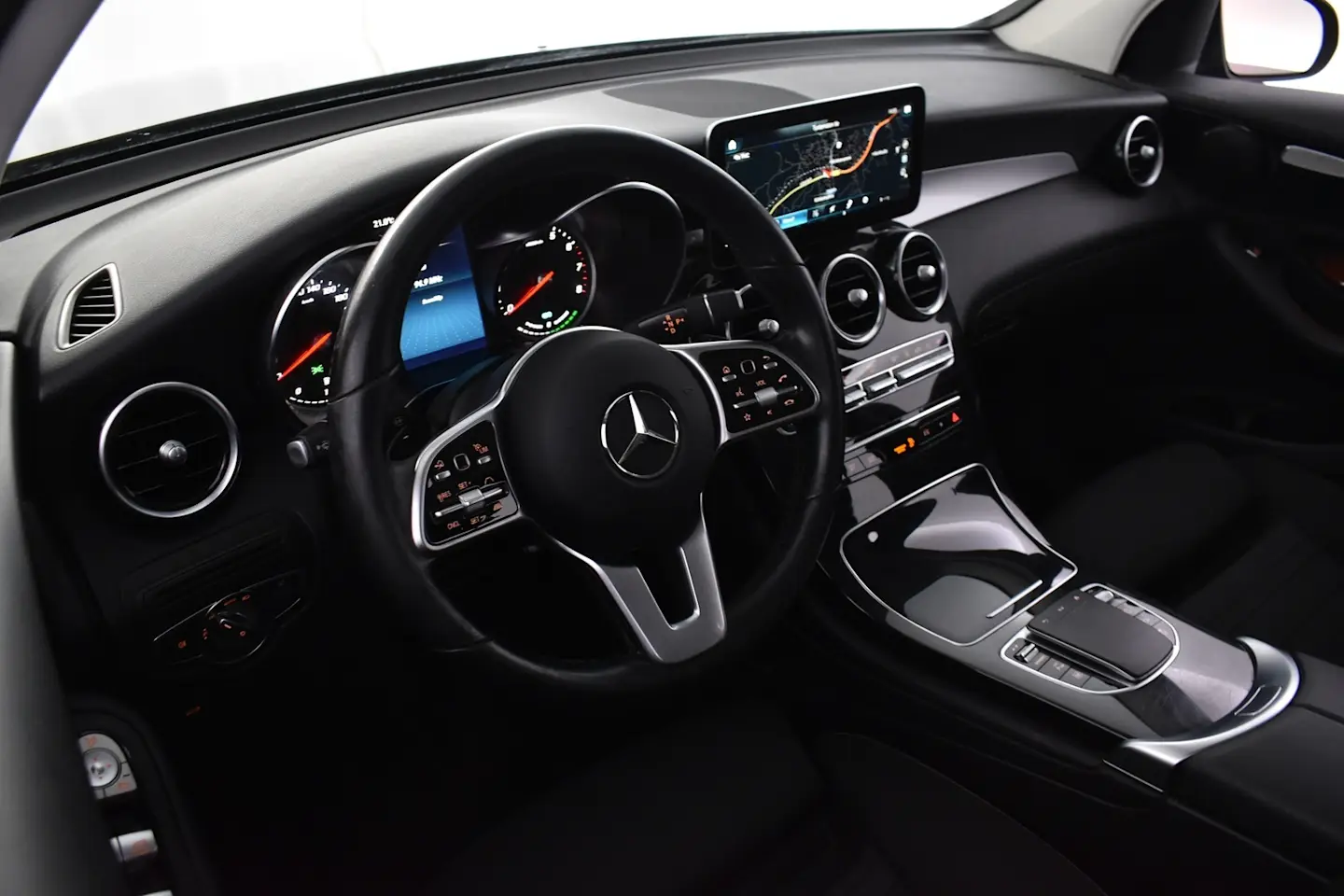 Car Image - 4vAHiGUG72LpAgkBj7Vr2d