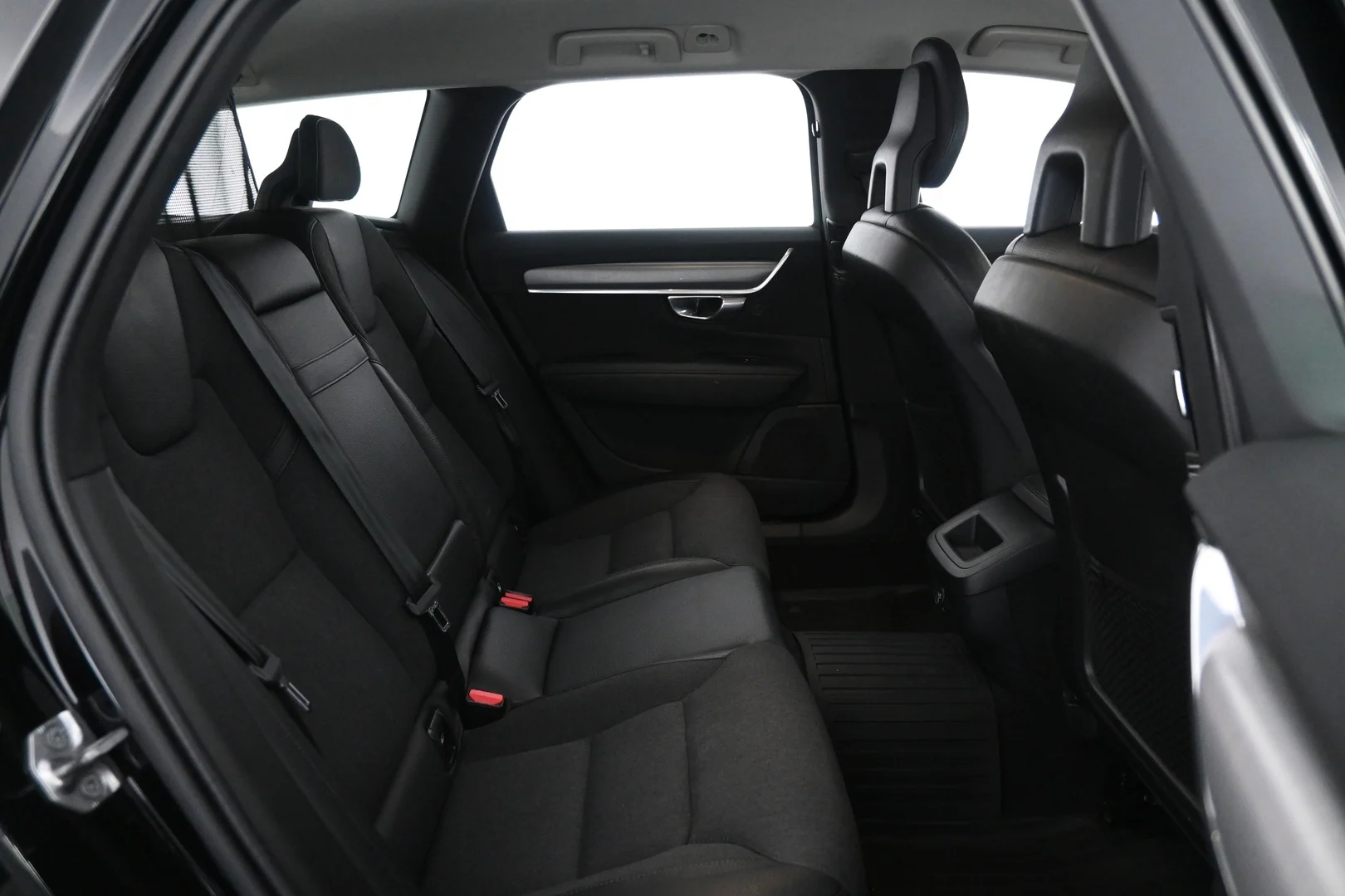 Car Image - 1GhW3ckCoL7Zix7tGcgBsE