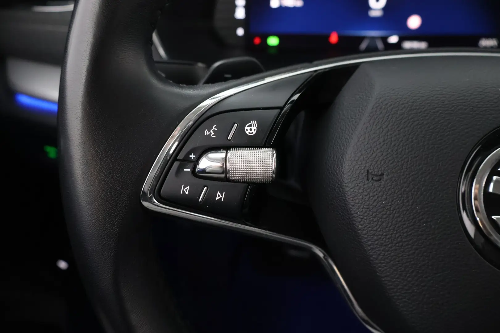 Car Image - 3glcVwAlarWvT33ixx13Nn