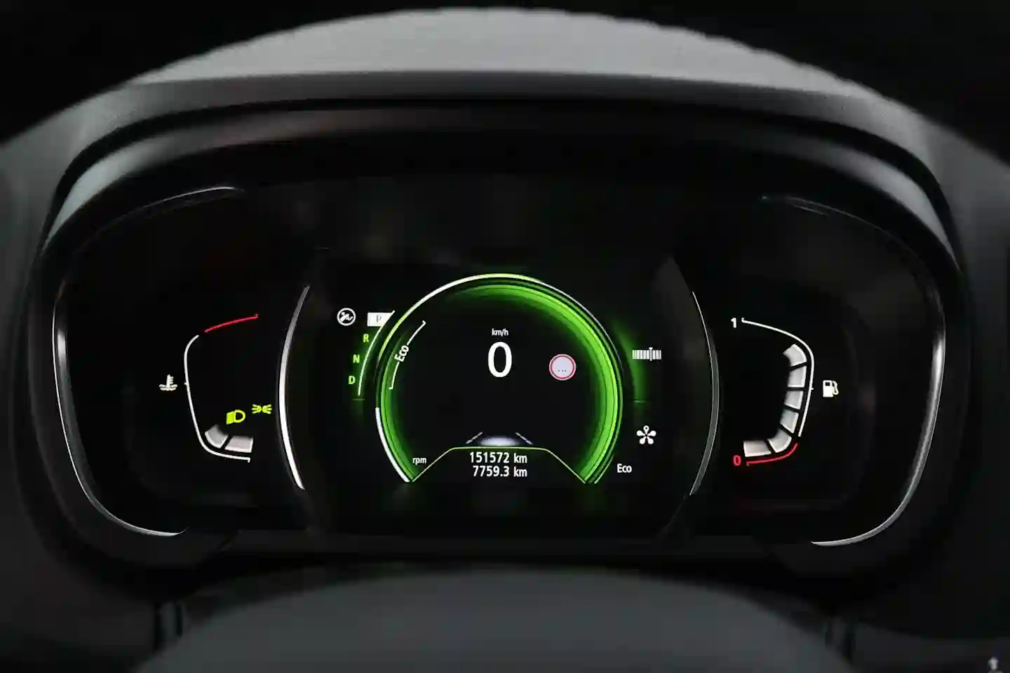 Car Image - FkRnbxb06chVx4R8wmGJx