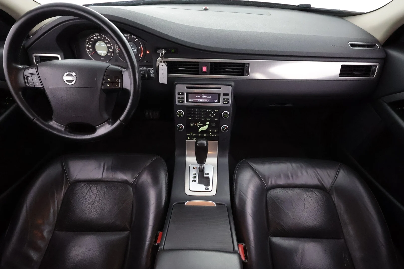 Car Image - 6GuhRDJGC1wwine4kMy3kd