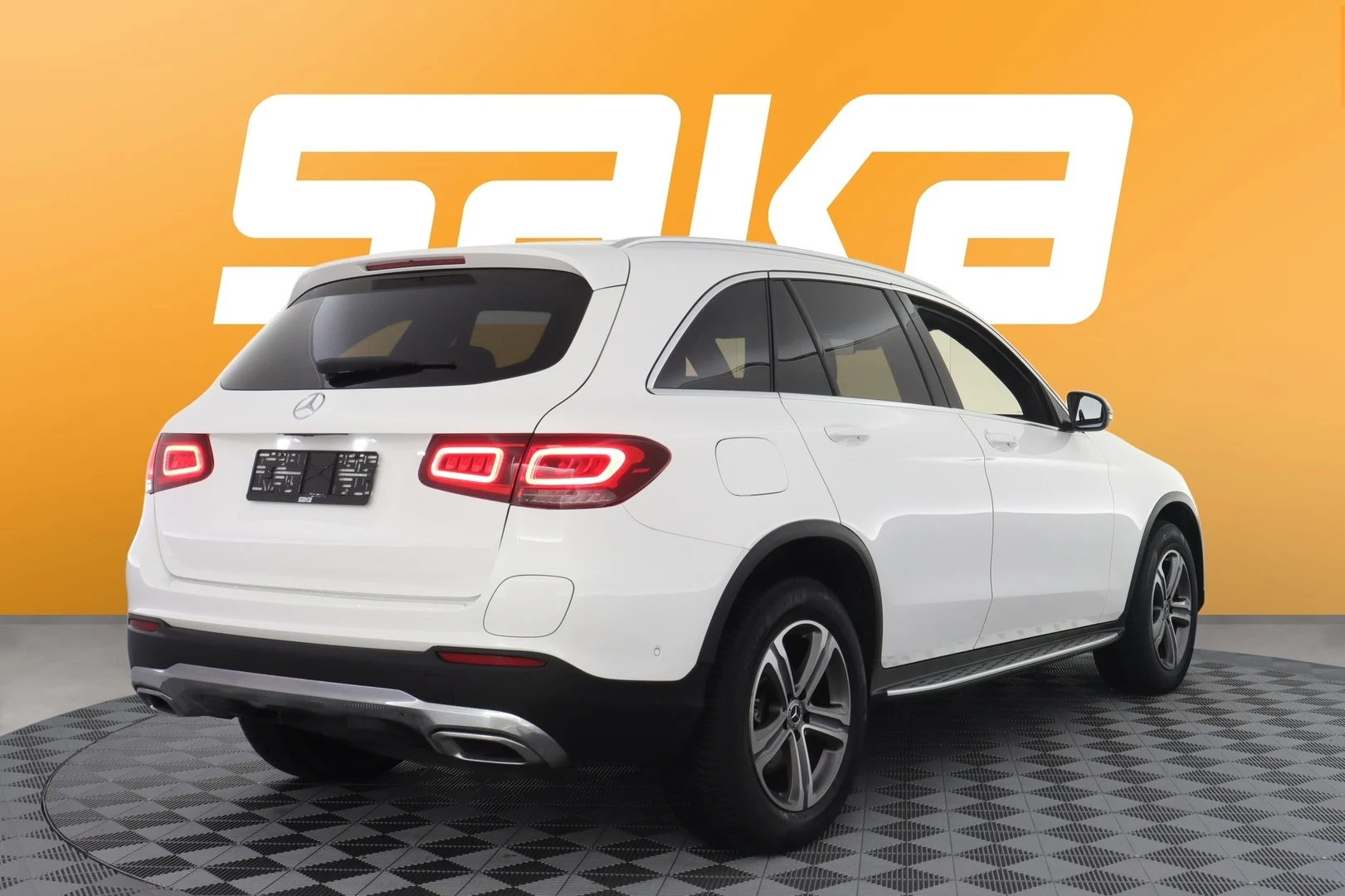 Car Image - 1YbaAPaxvETZtQ7R6rz4pE