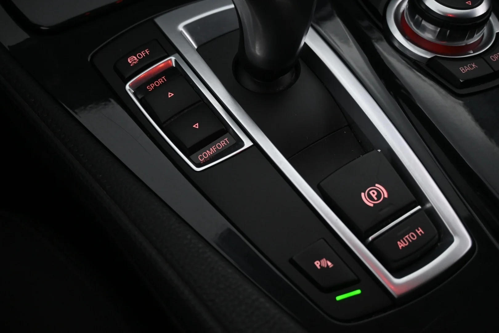 Car Image - 57jv7LJS6mgnuV9msLl5iX