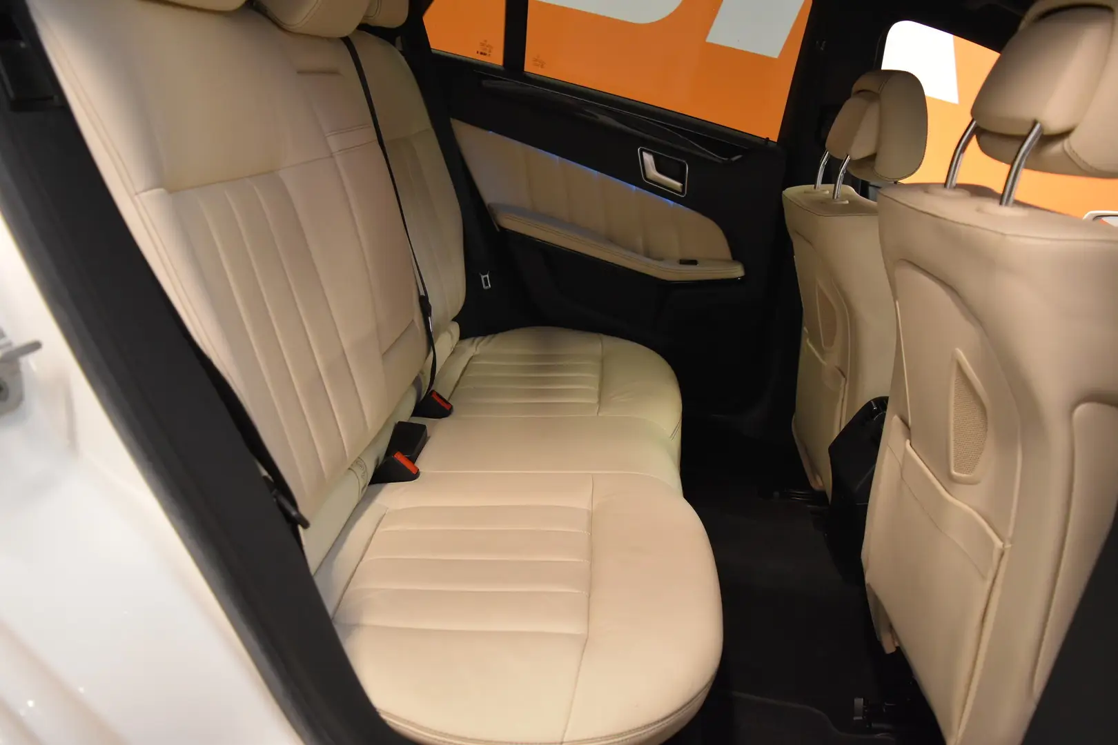 Car Image - 2mEZp0EECoVhoib6nIqfyI