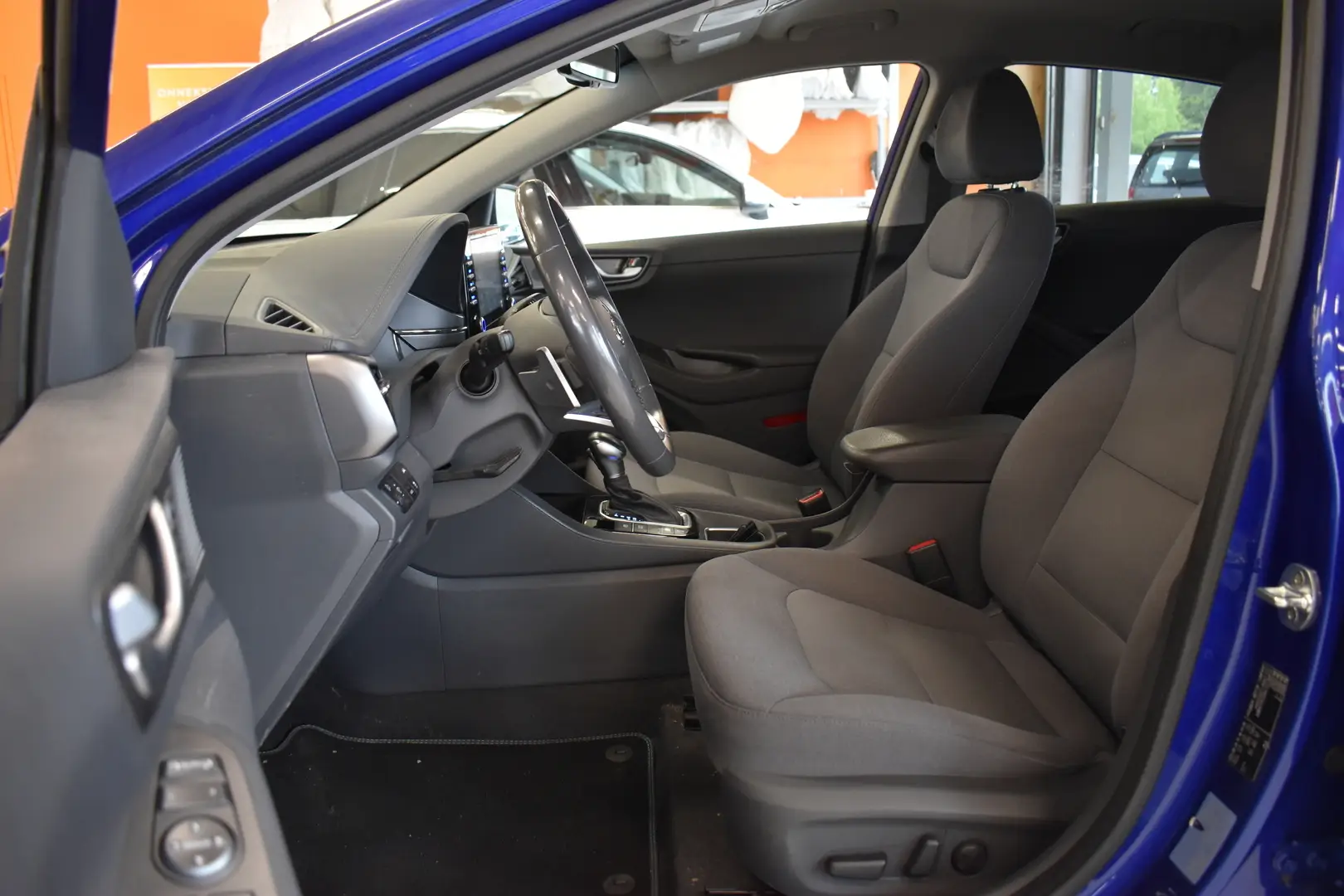 Car Image - 2UrMR8nsBk39G170D6fDZP