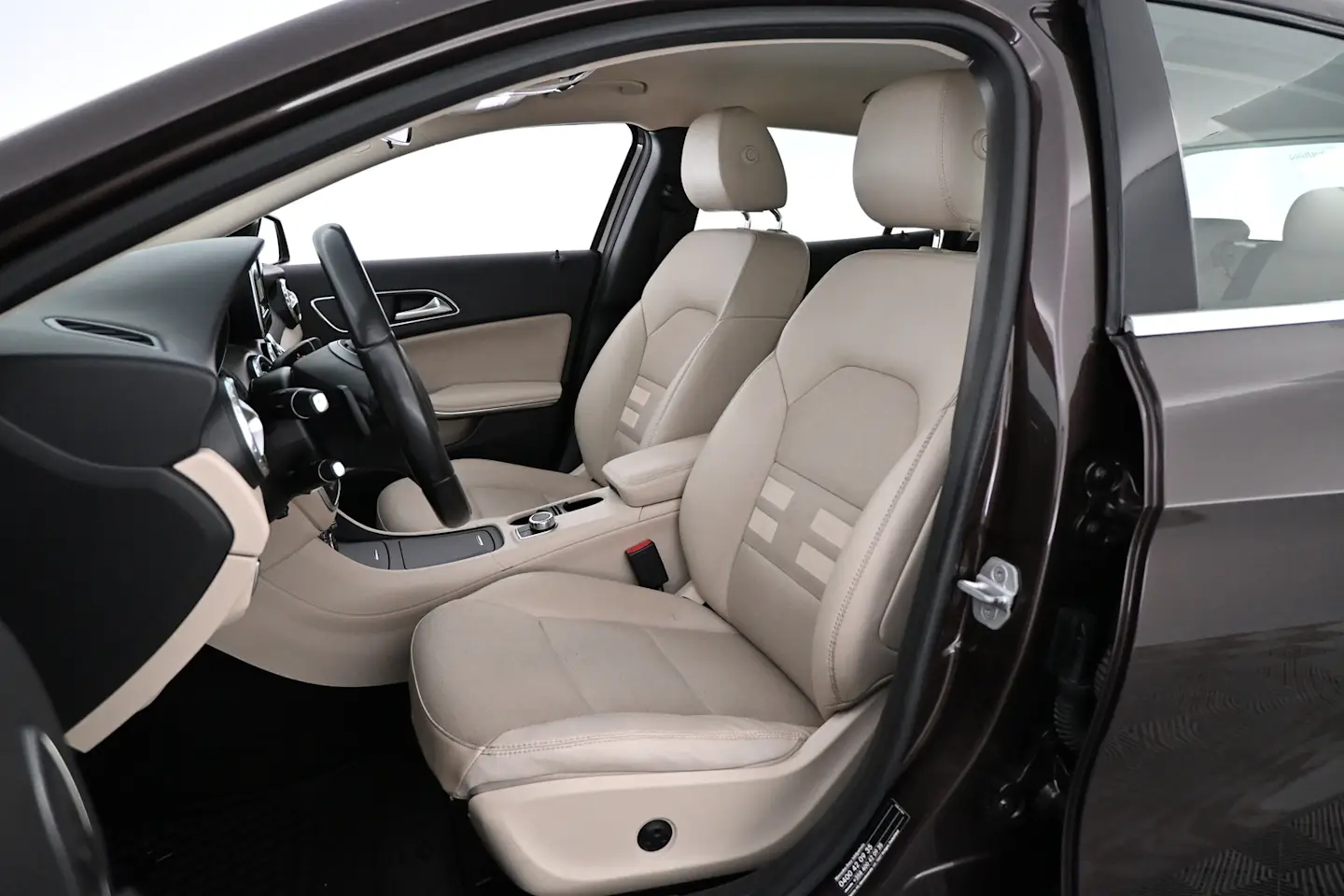Car Image - 5w7lrbdgeCAUuwgsaEDotZ