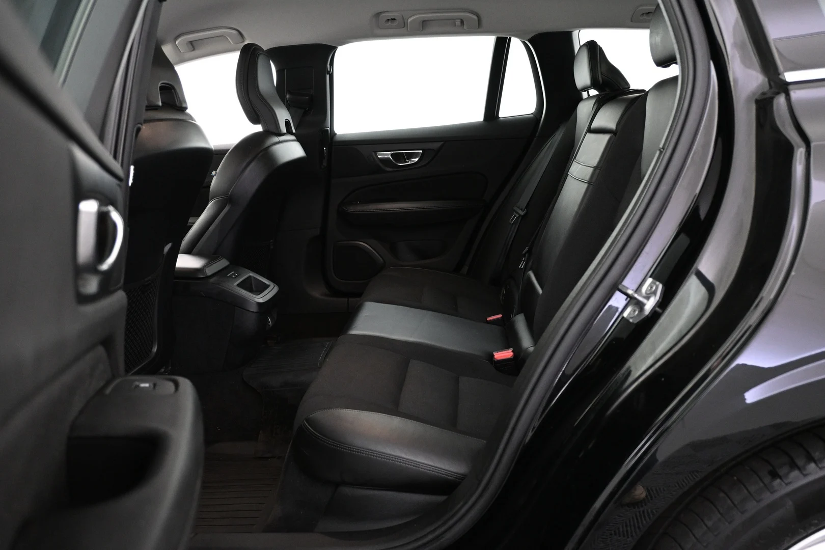 Car Image - 6Ptg7BRruosxSbFcavTPpl