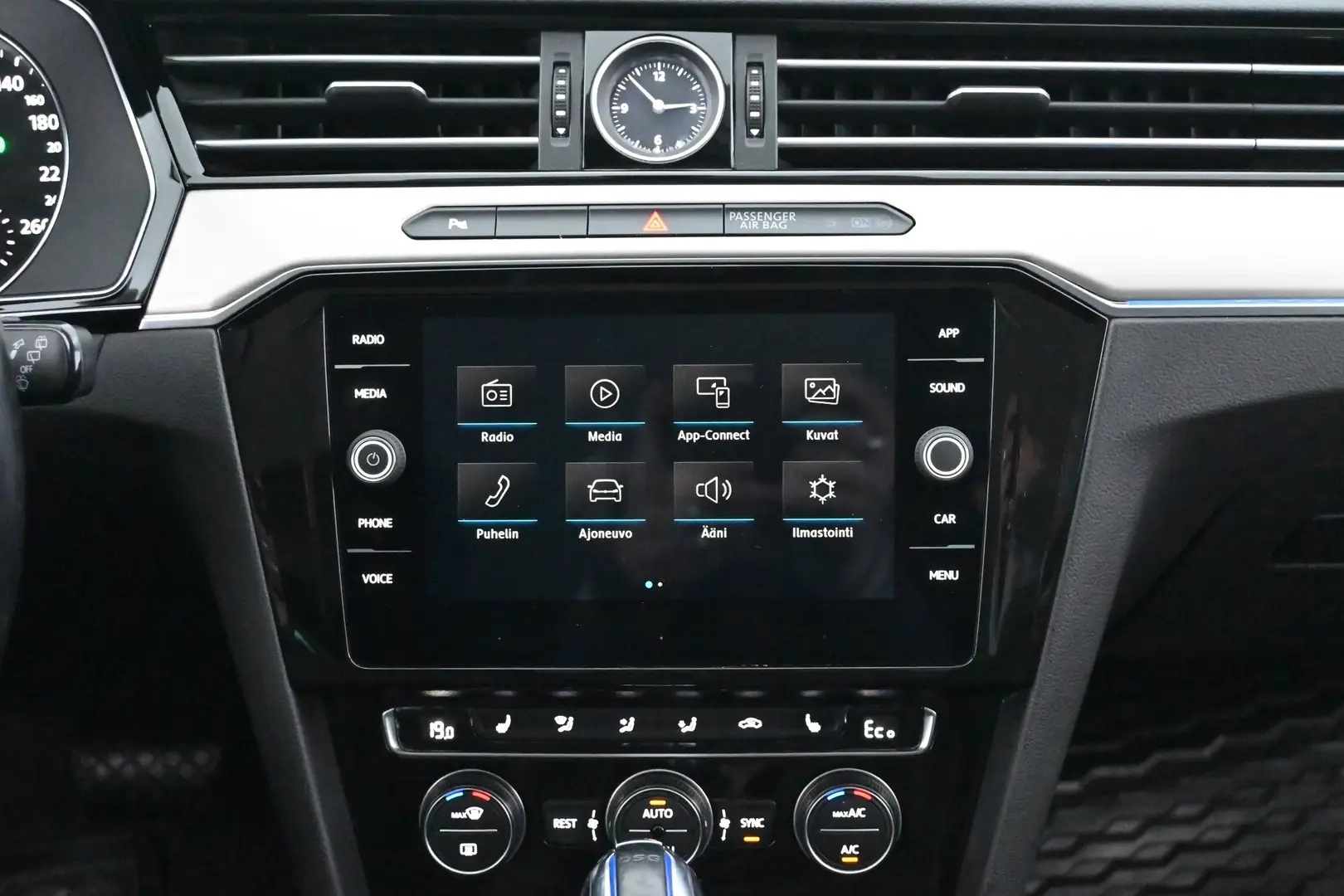Car Image - 3Kfiu7oIfEuxYT8KgYBhAZ
