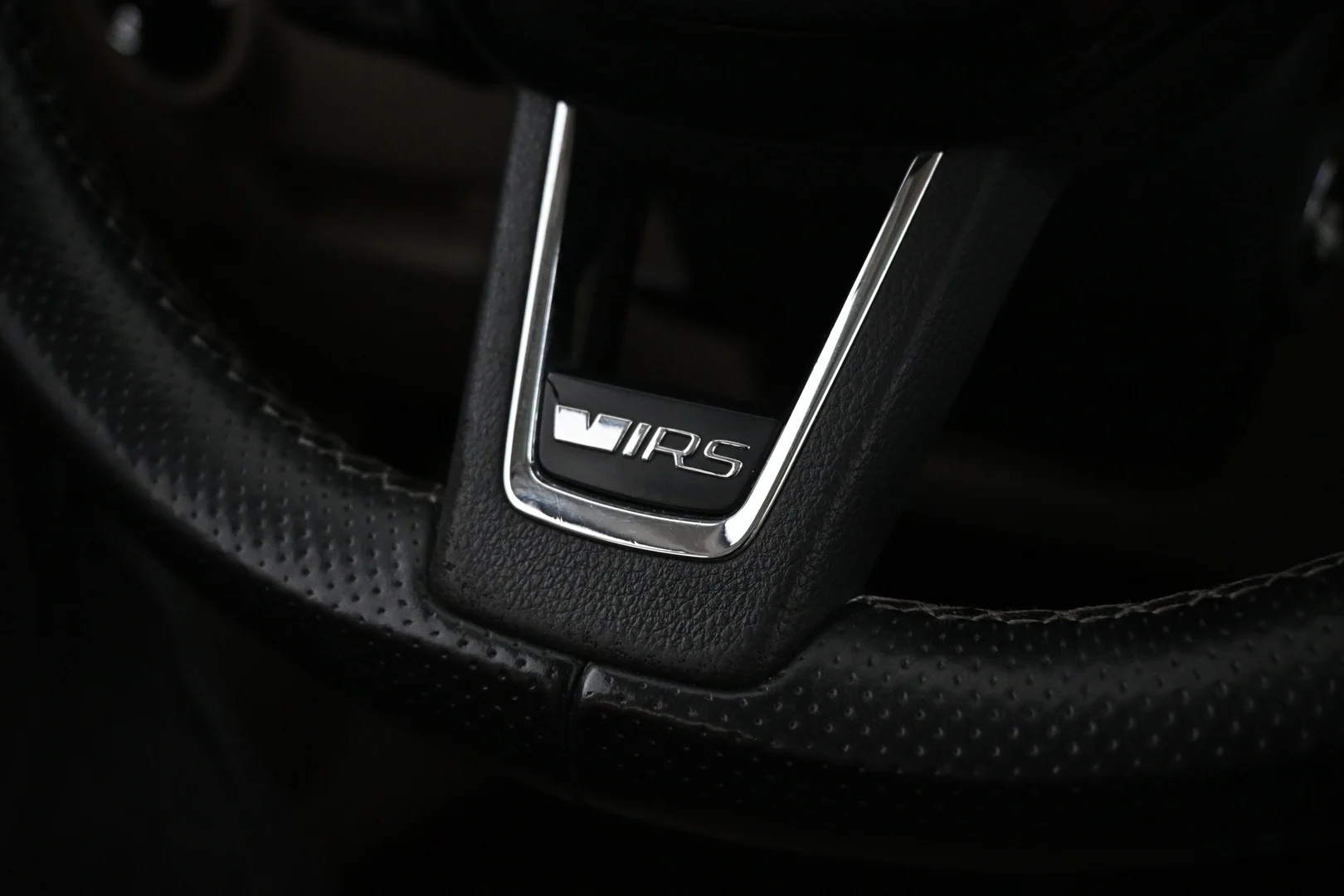 Car Image - 1OH9ZvhYfVXhF1khirKzEz