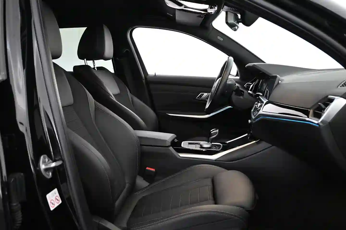 Car Image - 5M6QSCl4VVsQgaSOxDq1l2