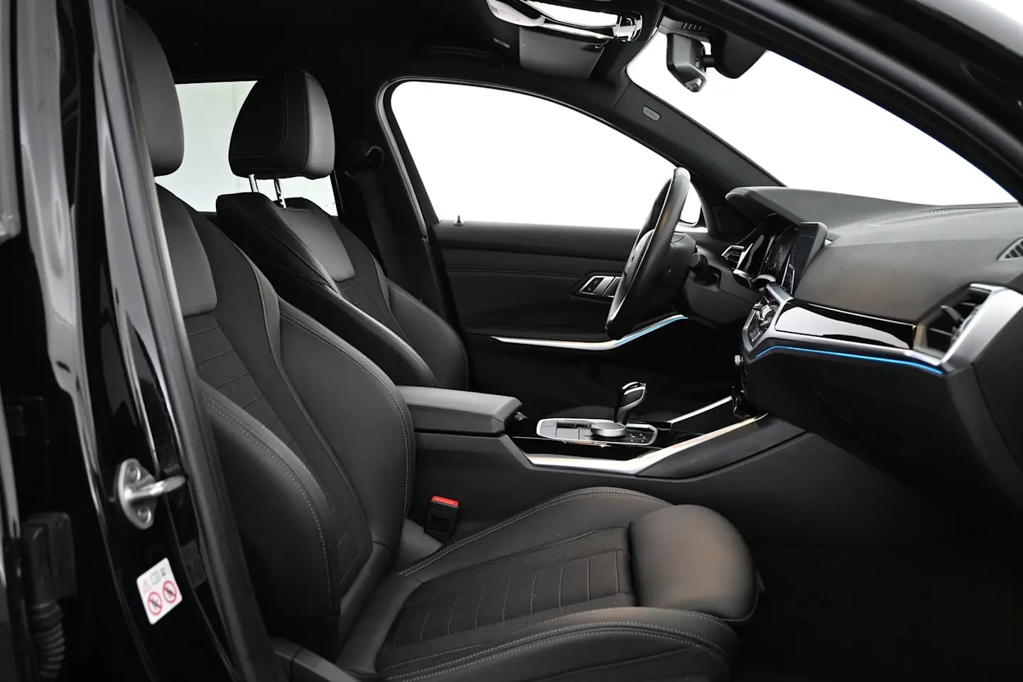 Car Image - 5M6QSCl4VVsQgaSOxDq1l2