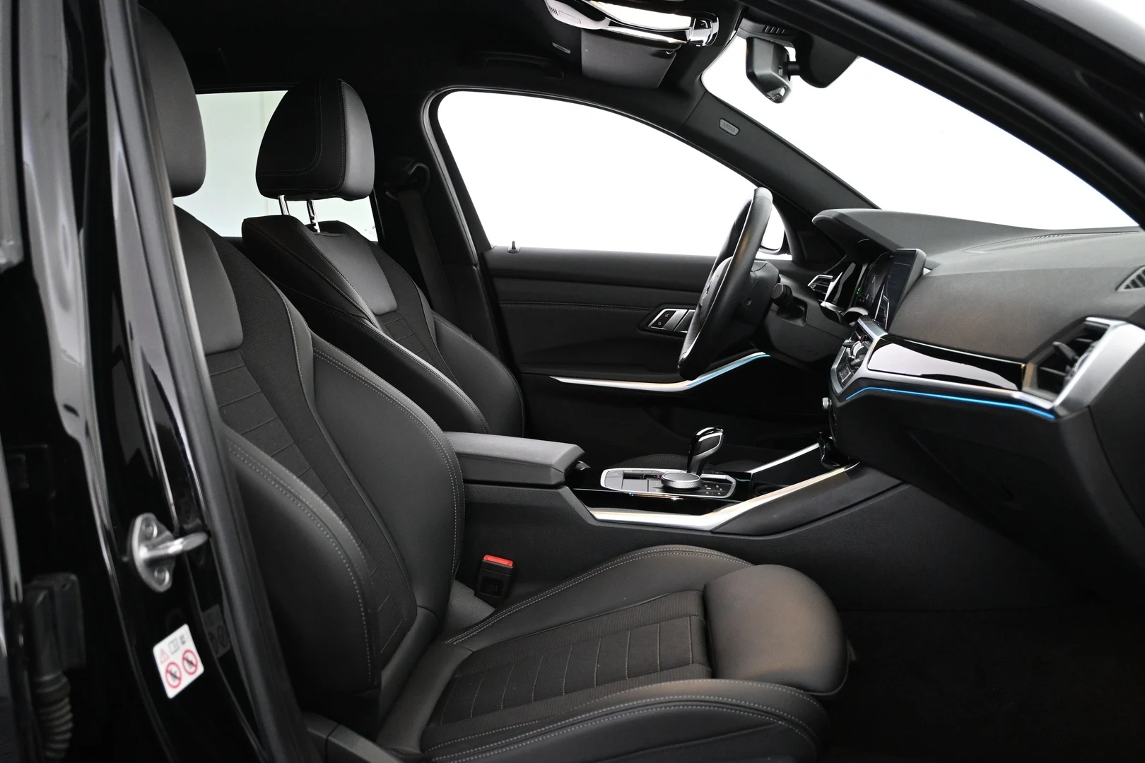 Car Image - 5M6QSCl4VVsQgaSOxDq1l2