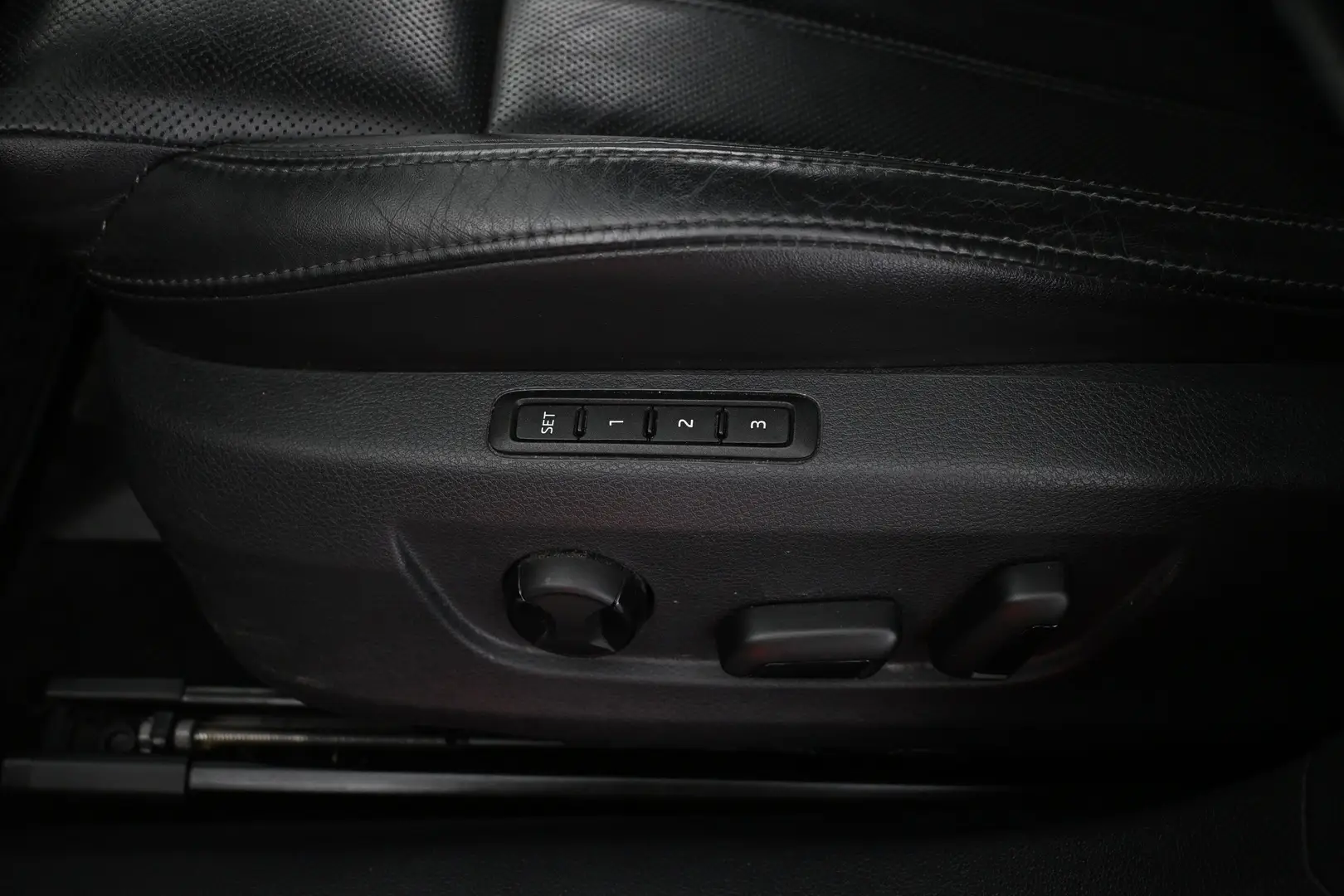 Car Image - 5yZc8kJmrYRZef4GN1EH9e