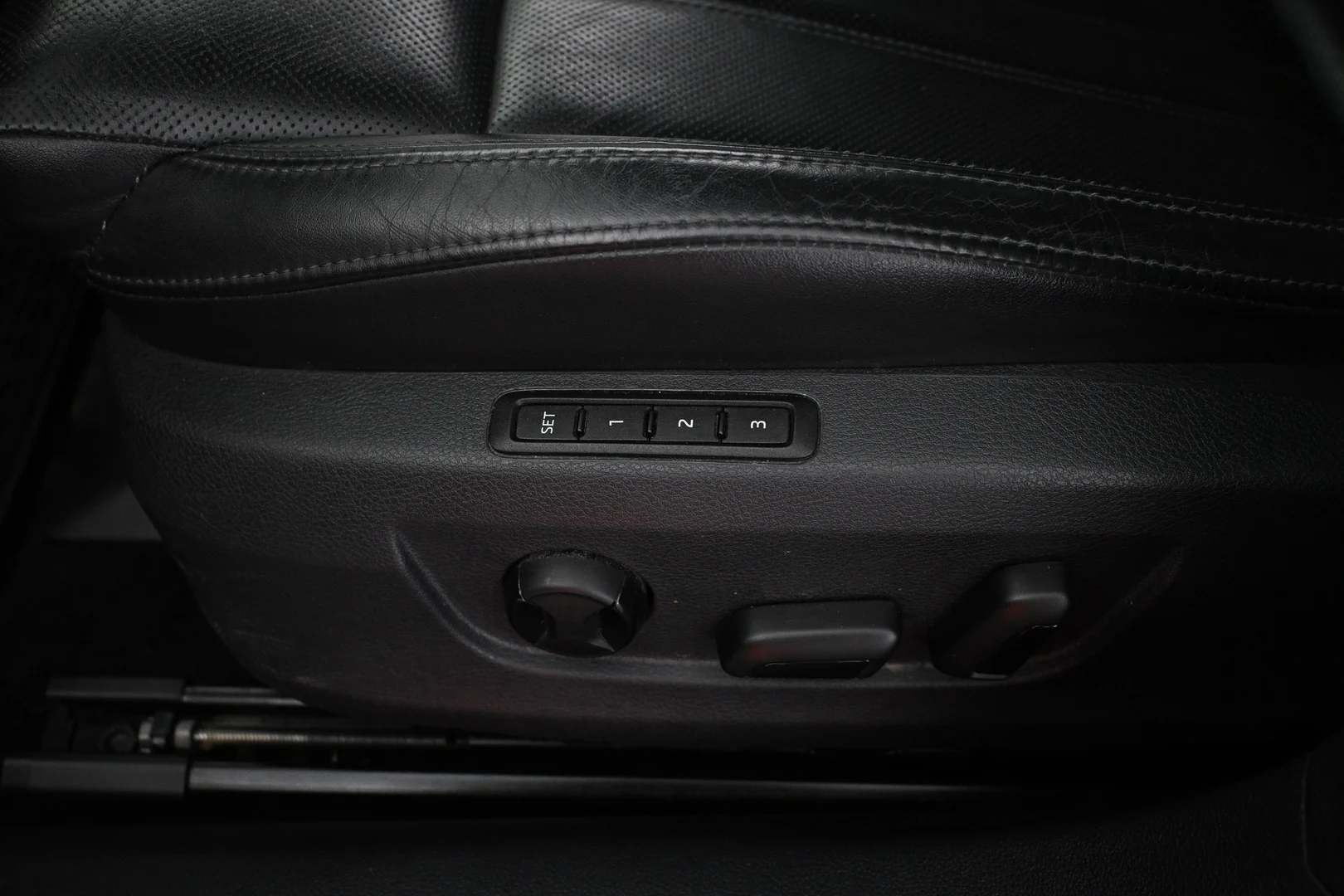 Car Image - 5yZc8kJmrYRZef4GN1EH9e