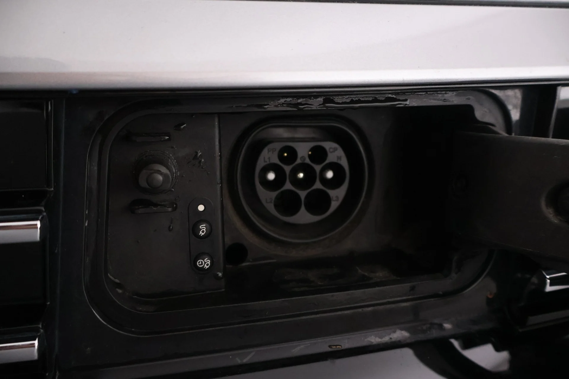 Car Image - 4PrV27CI6KwPxfOuwltM9U