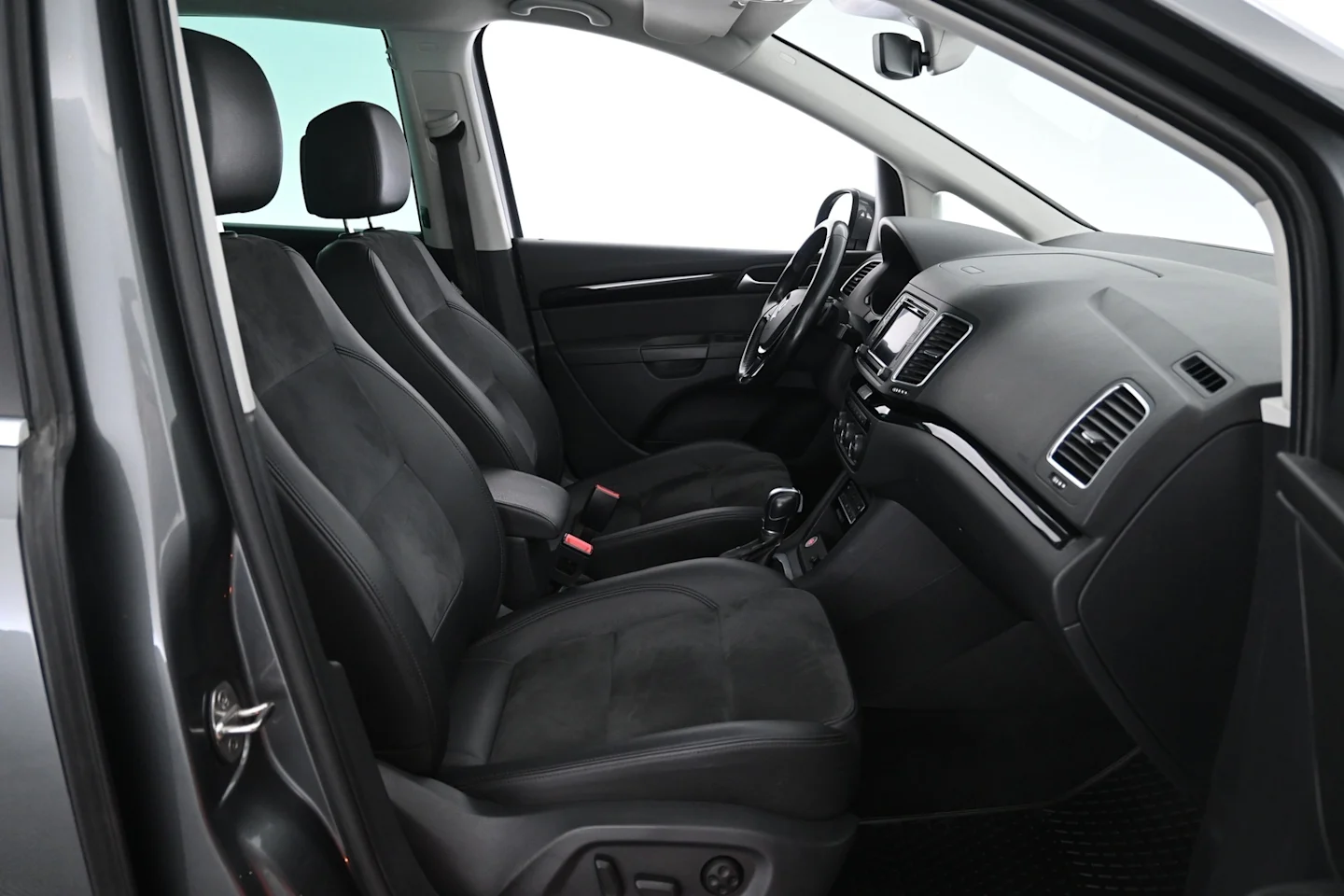 Car Image - 57IyrABseiQmV0dyMp1yFD