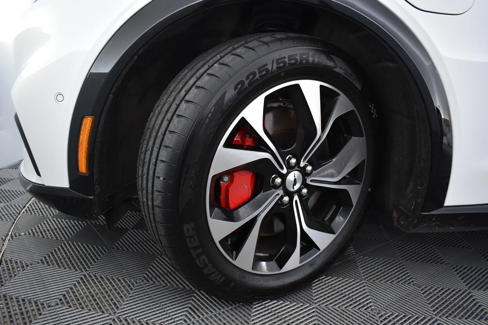 Car Image - 1phjQk5Q2Z4nsRfi5YADt6