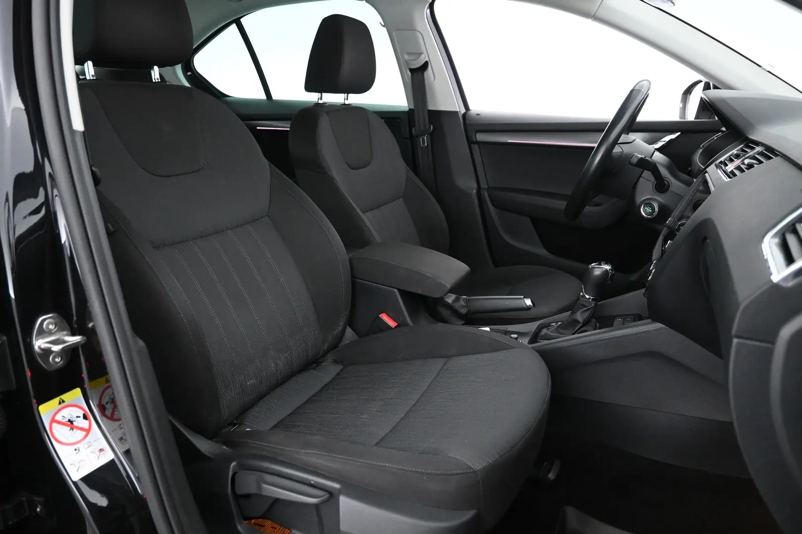 Car Image - 1MN5GjYau6c8kony9jzOcG